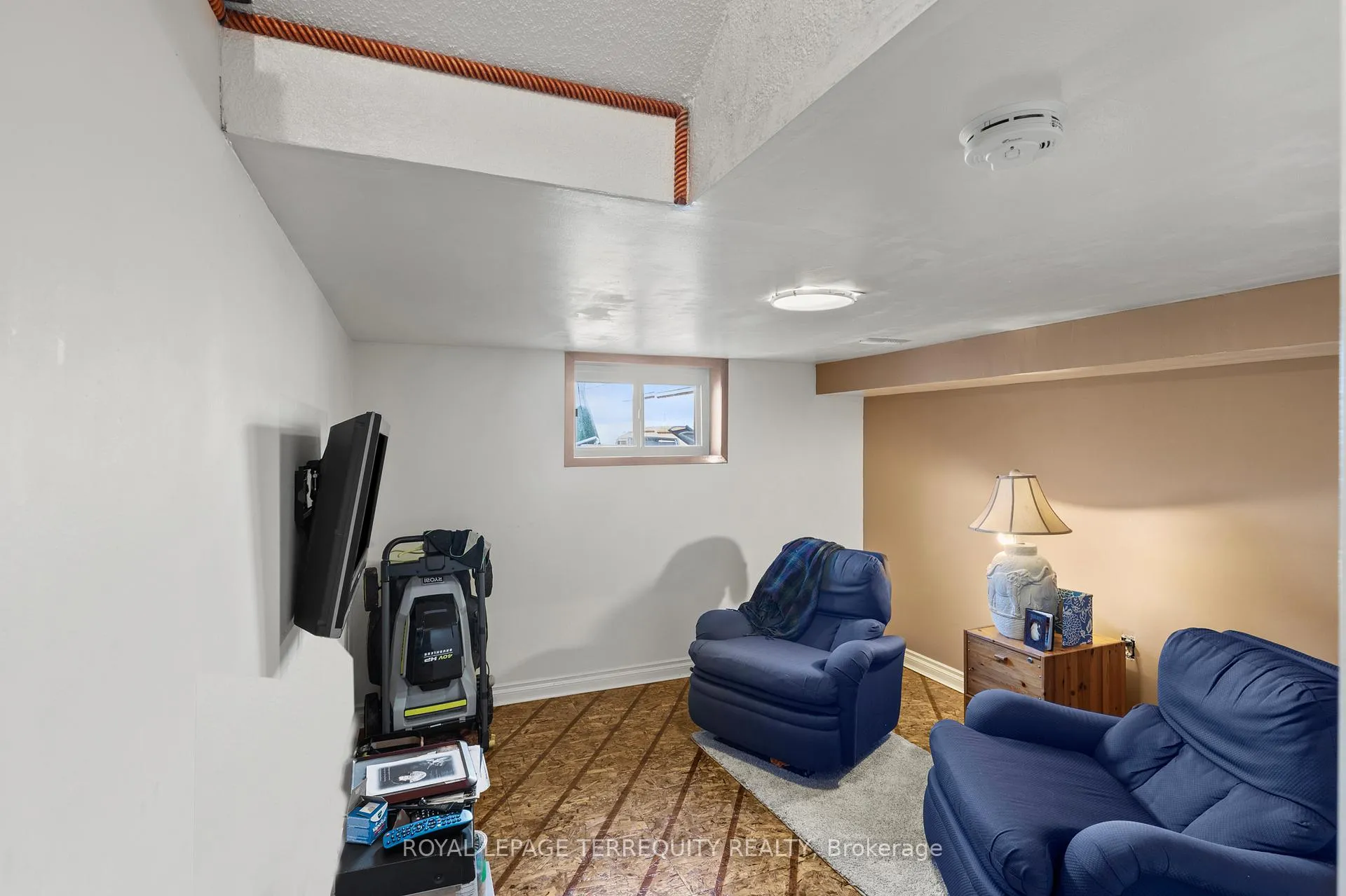 Photo 12 of 36 East 24th Street, Hamilton, Eastmount — HOMEH