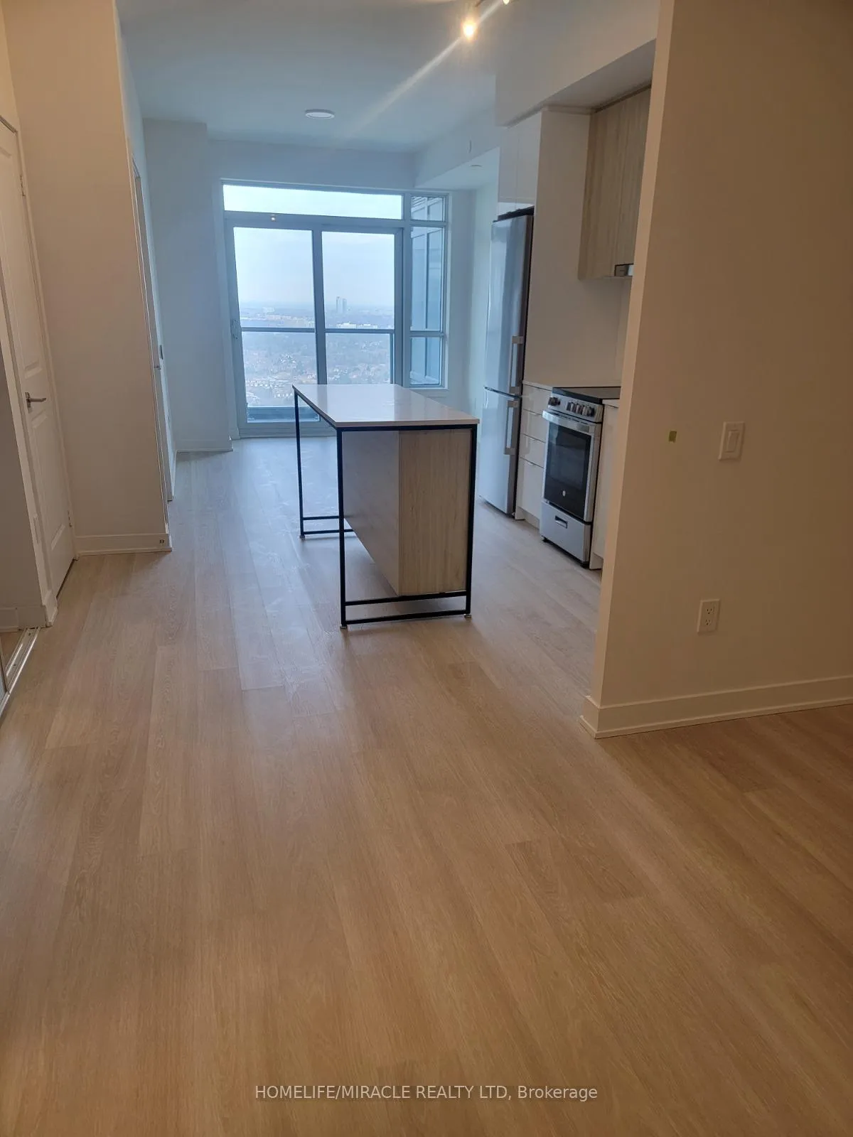 Photo 1 of Unit 3109, 30 Upper Mall Way, Vaughan, Brownridge — HOMEH