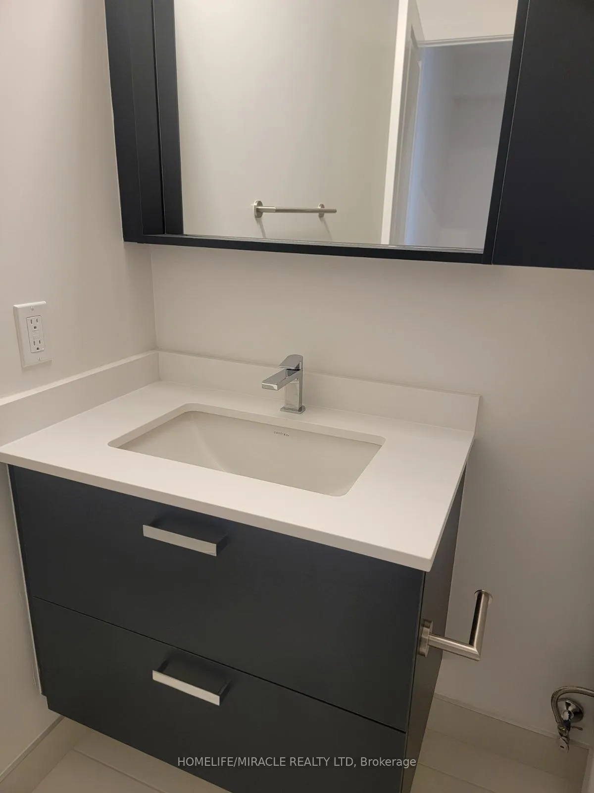 Photo 13 of Unit 3109, 30 Upper Mall Way, Vaughan, Brownridge — HOMEH
