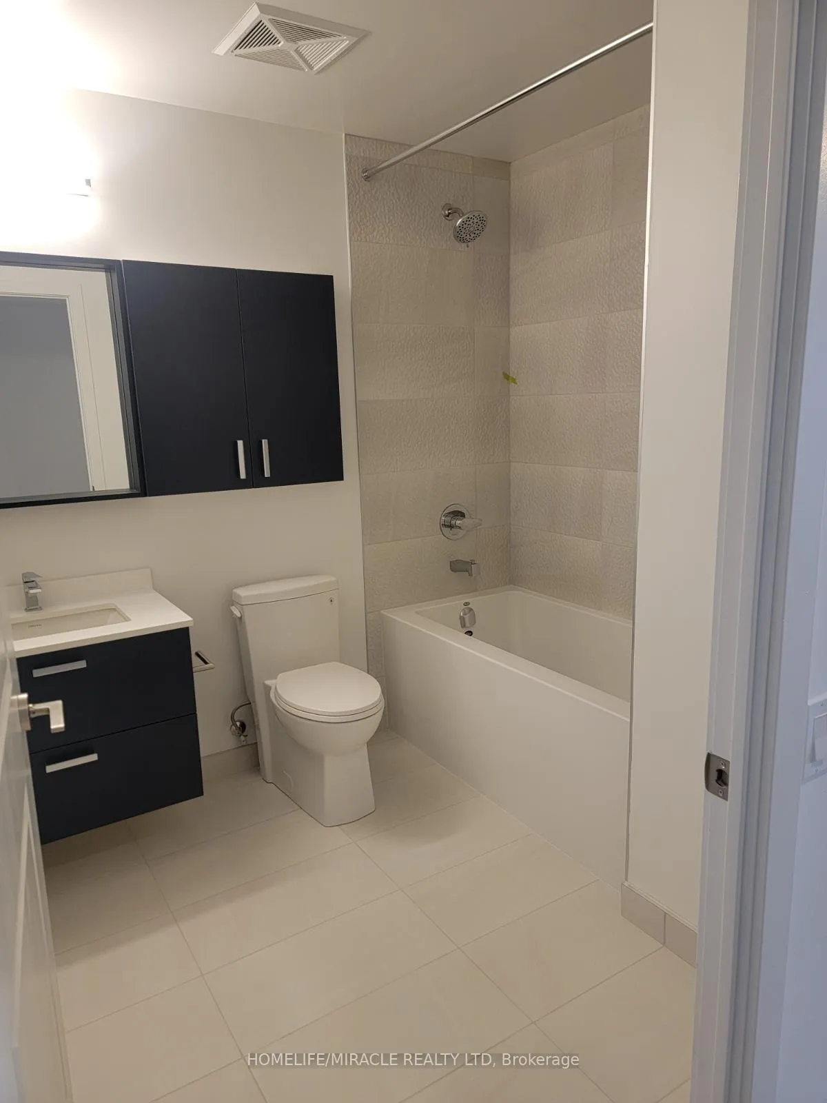 Photo 16 of Unit 3109, 30 Upper Mall Way, Vaughan, Brownridge — HOMEH