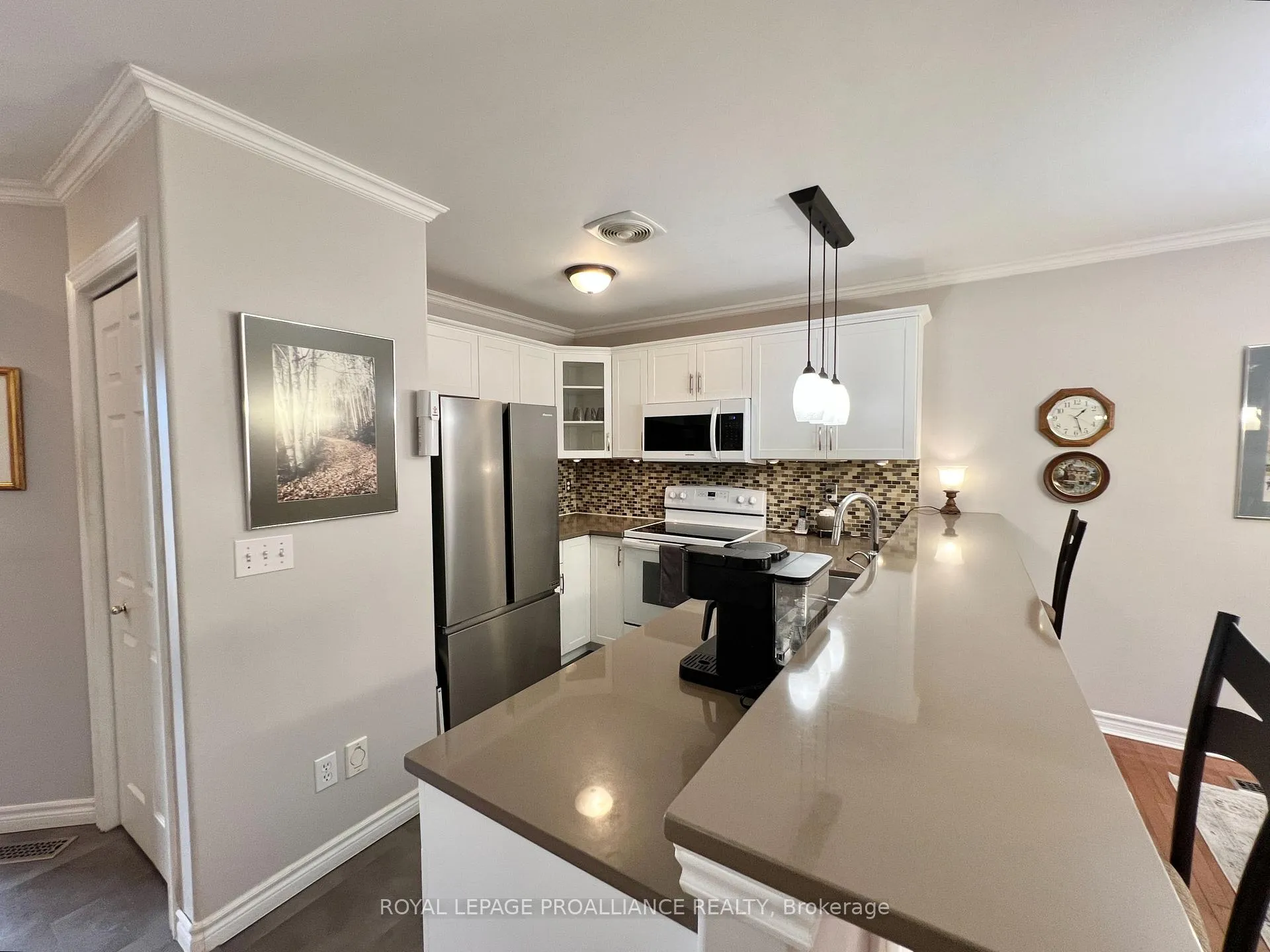 Photo 7 of Unit 13, 35 Albion Street, Belleville, Belleville Ward — HOMEH