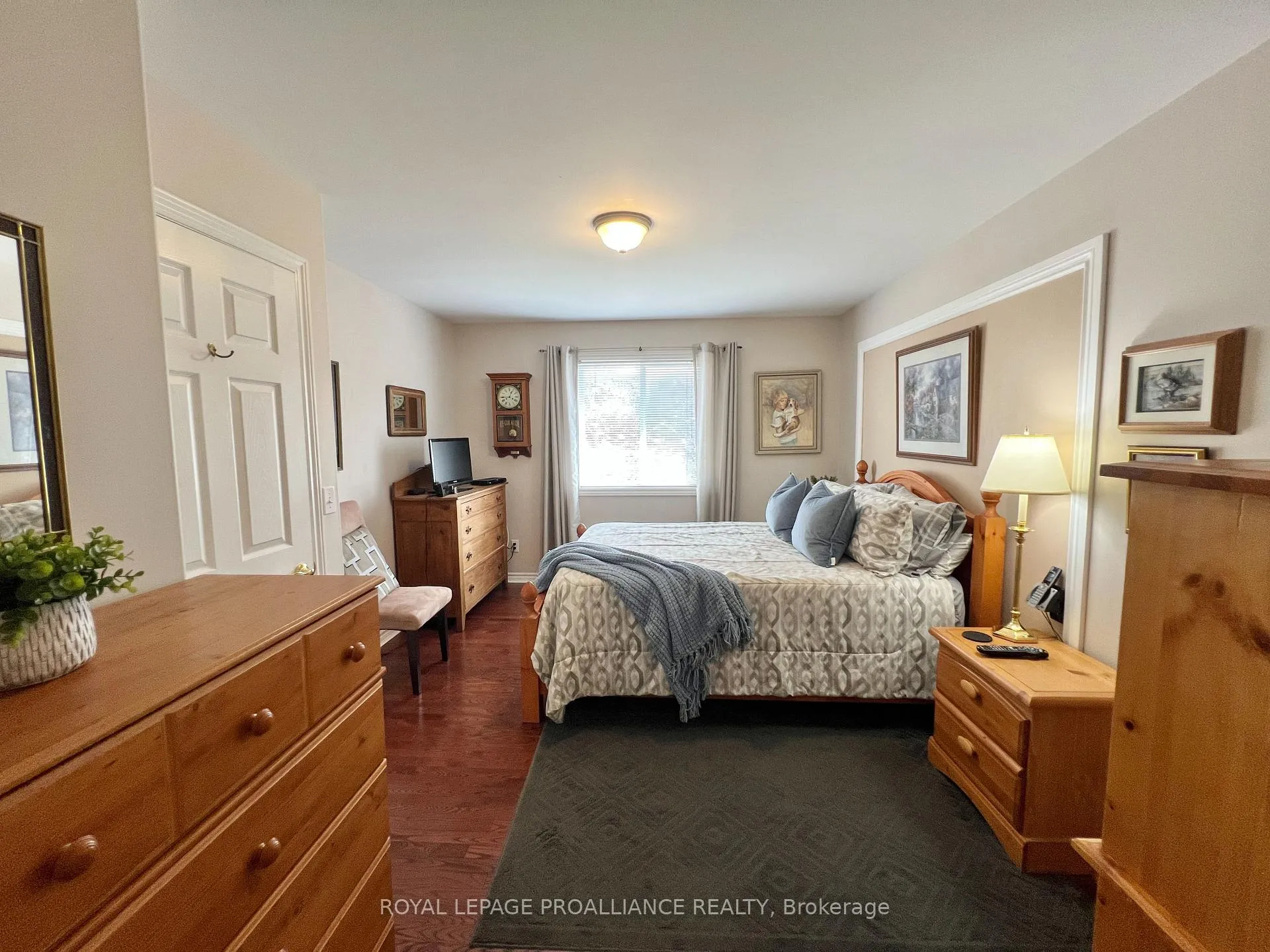 Photo 13 of Unit 13, 35 Albion Street, Belleville, Belleville Ward — HOMEH