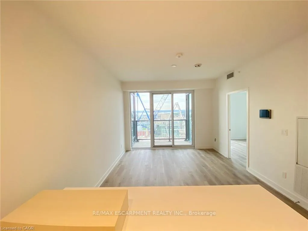 Photo 6 of Unit 2206, 370 Martha Street, Burlington, Brant — HOMEH
