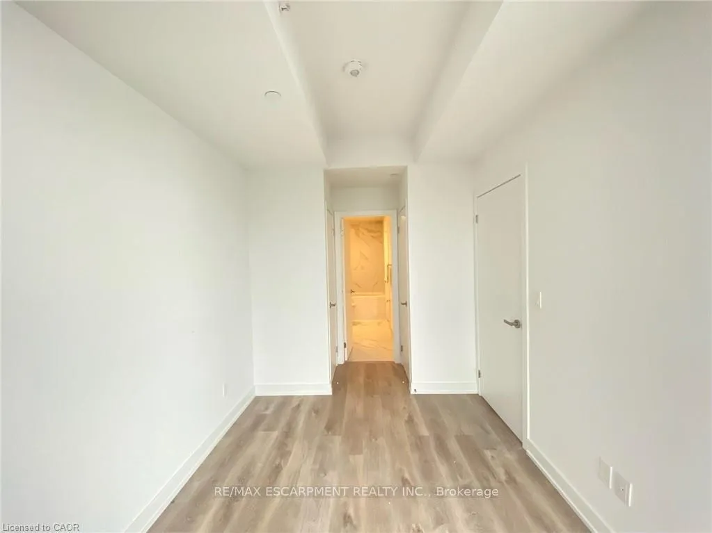 Photo 13 of Unit 2206, 370 Martha Street, Burlington, Brant — HOMEH