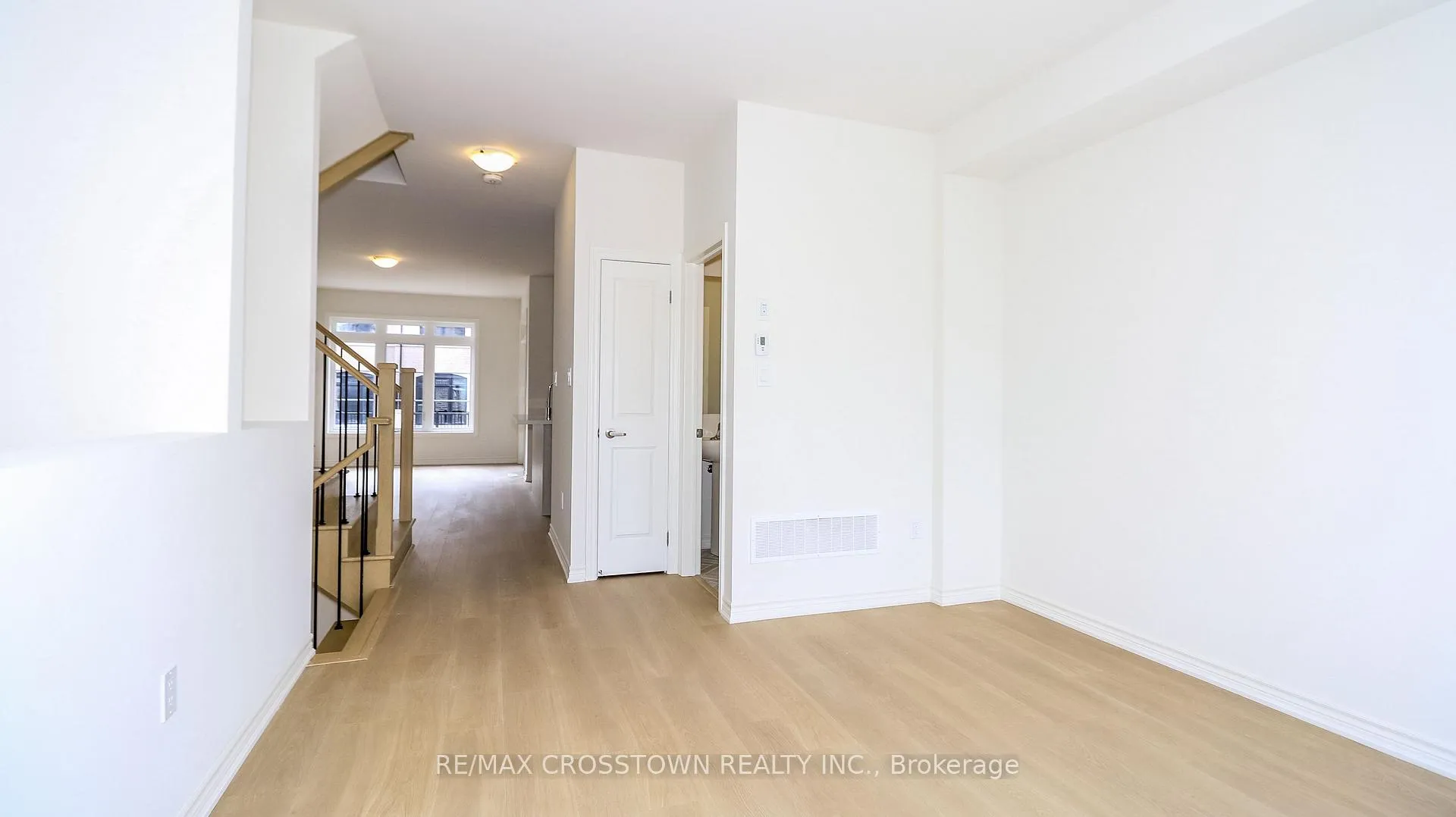Photo 8 of Unit (Unit 7), 1225 Corm Street, Innisfil, Alcona — HOMEH