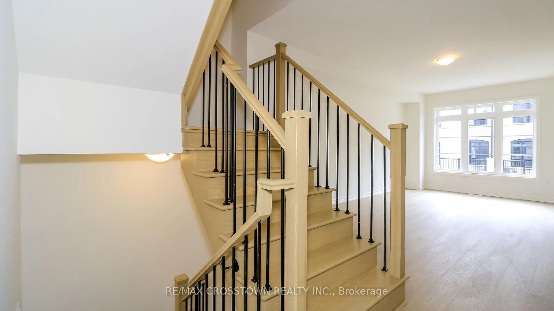 Photo 10 of Unit (Unit 7), 1225 Corm Street, Innisfil, Alcona — HOMEH
