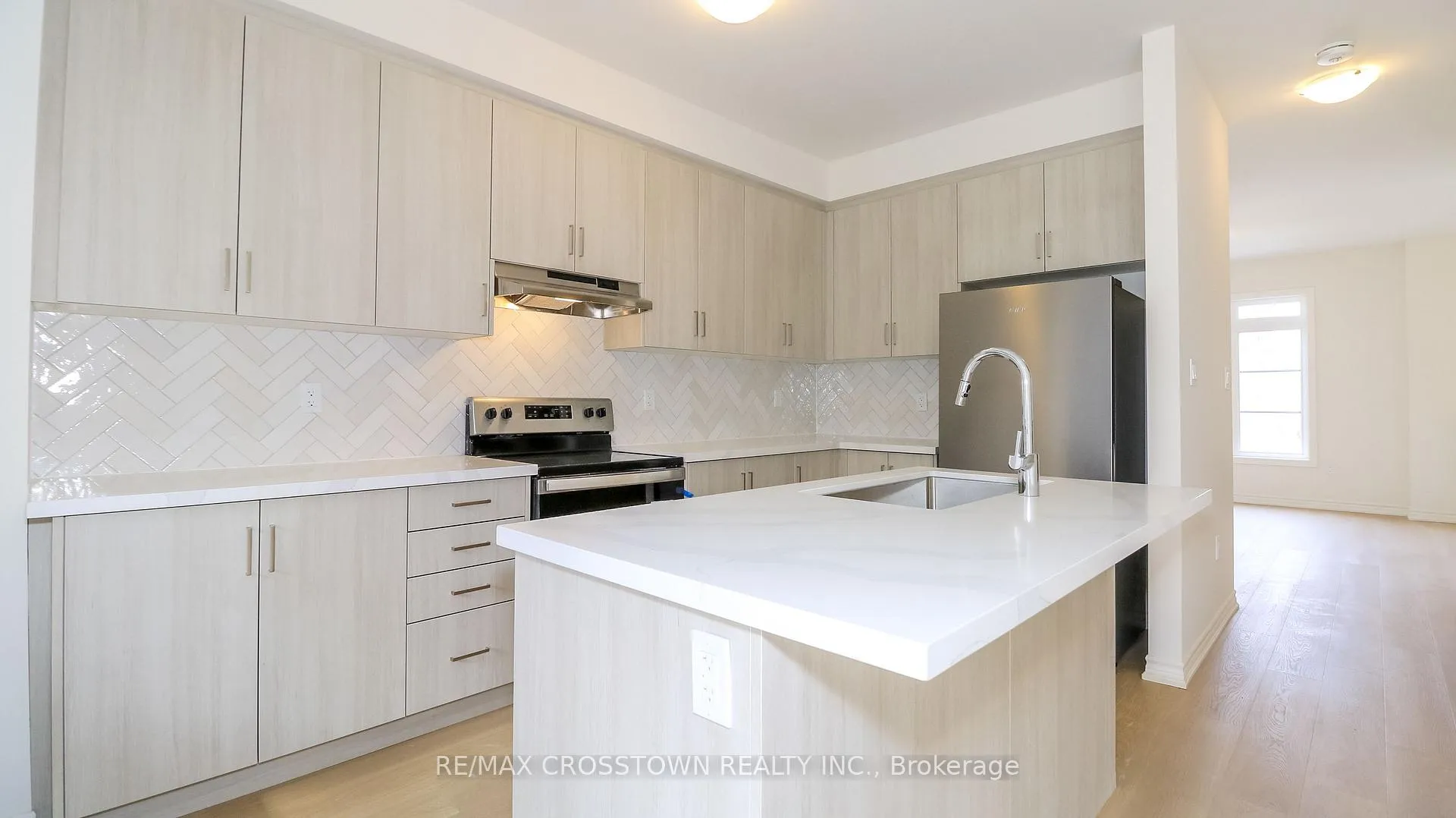Photo 16 of Unit (Unit 7), 1225 Corm Street, Innisfil, Alcona — HOMEH