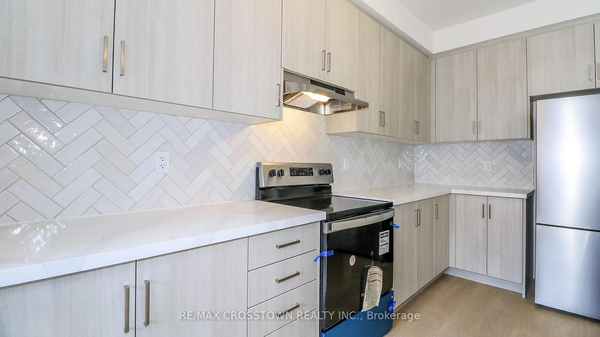 Photo 18 of Unit (Unit 7), 1225 Corm Street, Innisfil, Alcona — HOMEH