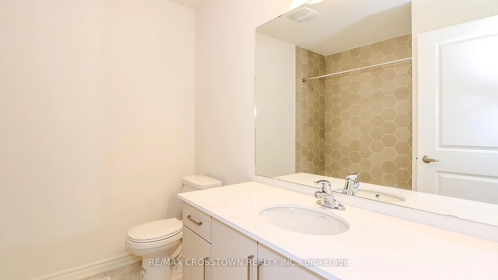 Photo 32 of Unit (Unit 7), 1225 Corm Street, Innisfil, Alcona — HOMEH