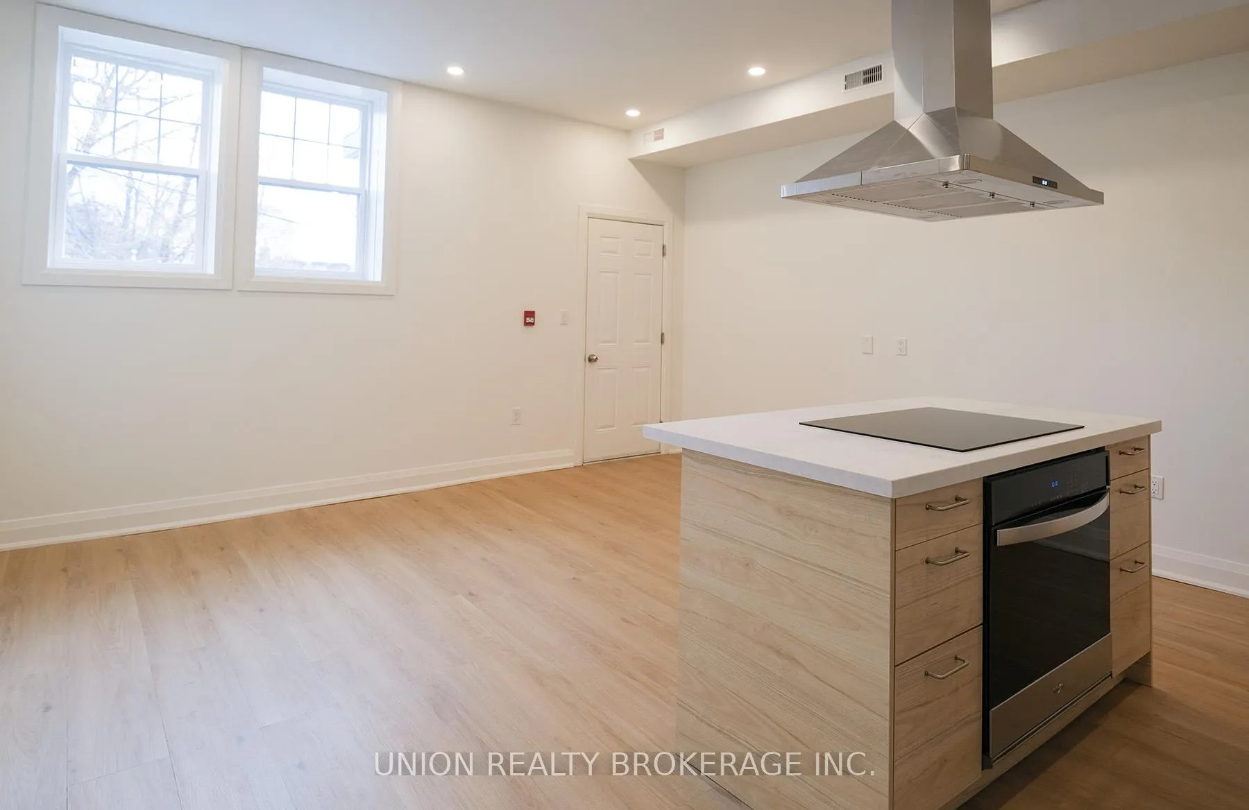 Photo 1 of Unit 2, 85 Beech Avenue, Toronto, The Beaches — HOMEH