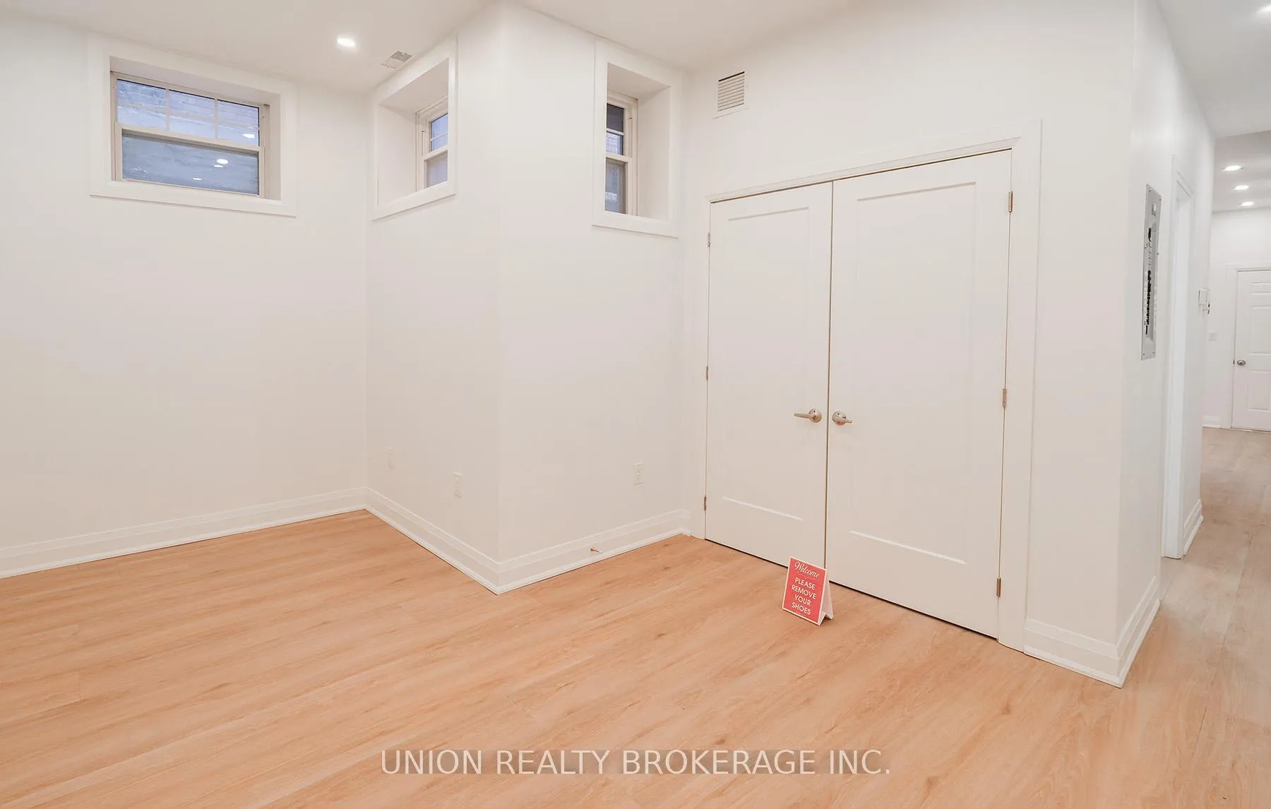 Photo 5 of Unit 2, 85 Beech Avenue, Toronto, The Beaches — HOMEH