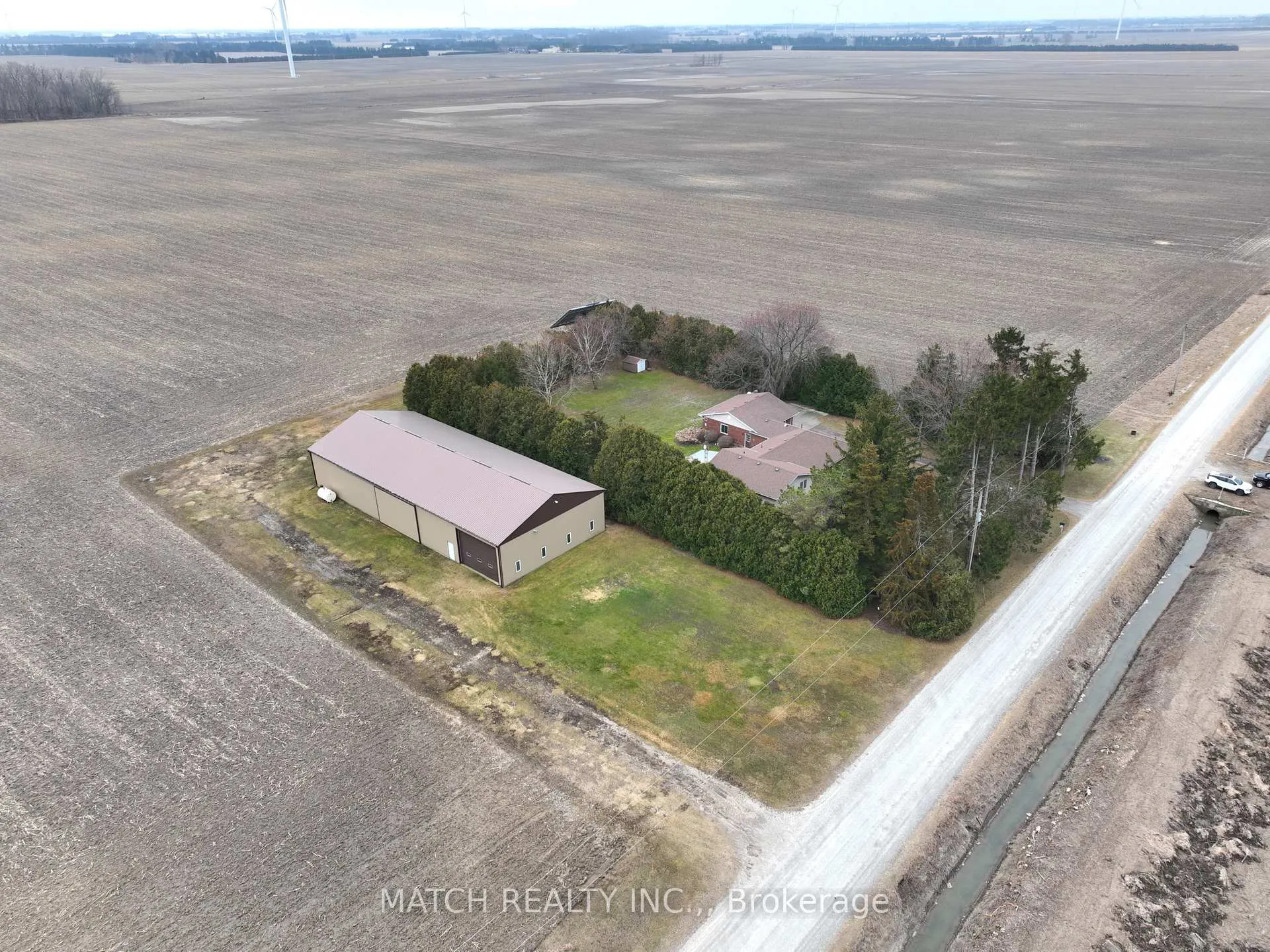 Photo 1 of 10010 Cedar Hedge Line, Chatham-Kent, Dresden — HOMEH