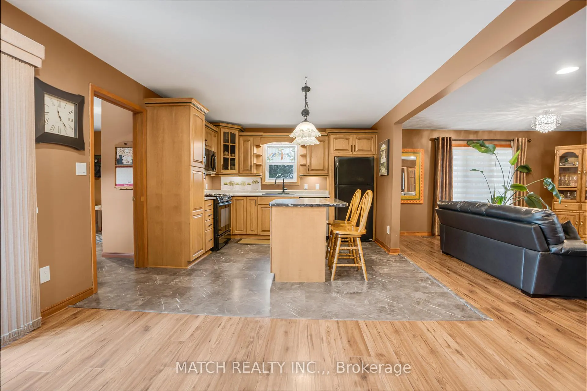 Photo 10 of 10010 Cedar Hedge Line, Chatham-Kent, Dresden — HOMEH