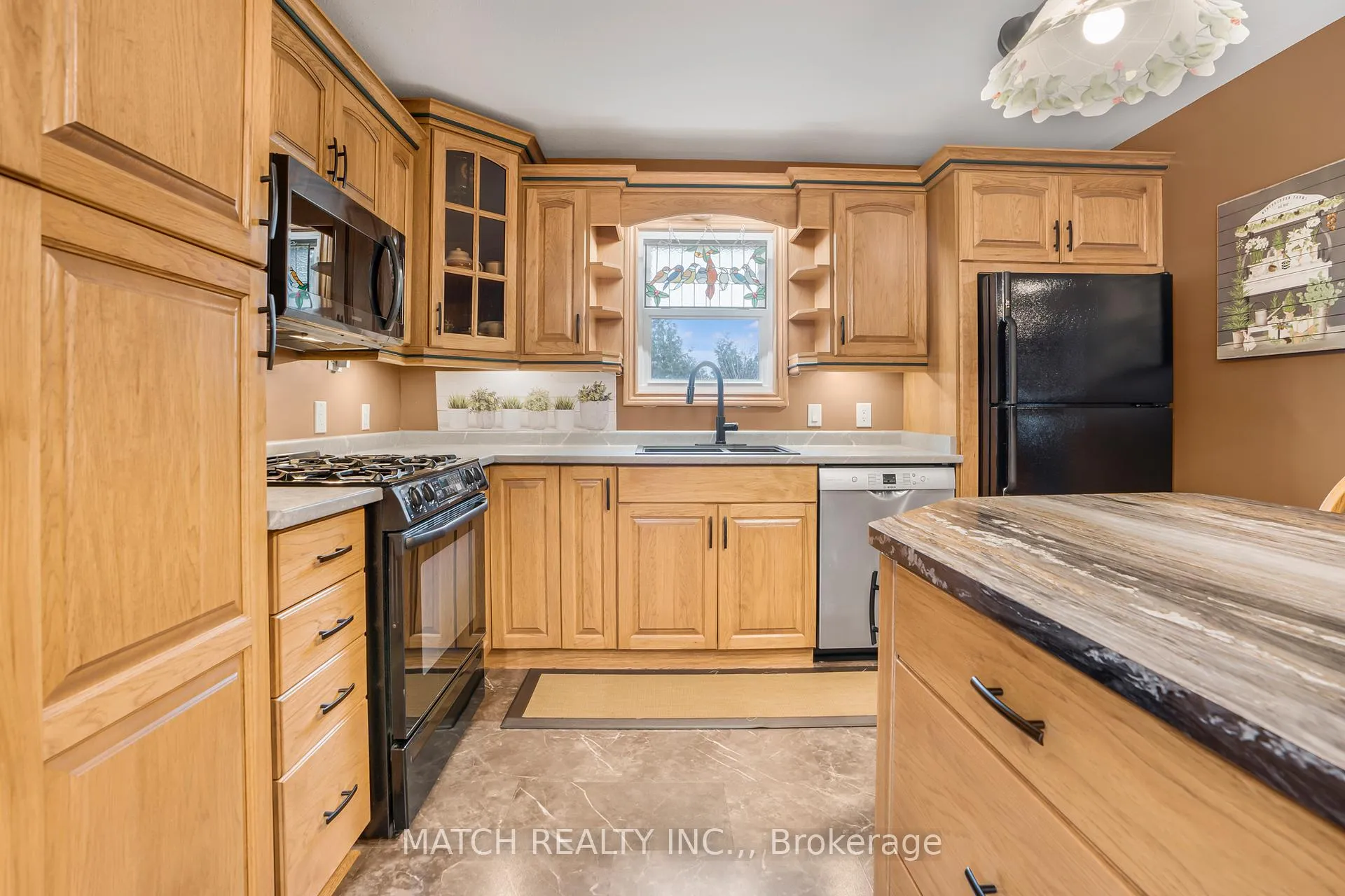 Photo 11 of 10010 Cedar Hedge Line, Chatham-Kent, Dresden — HOMEH