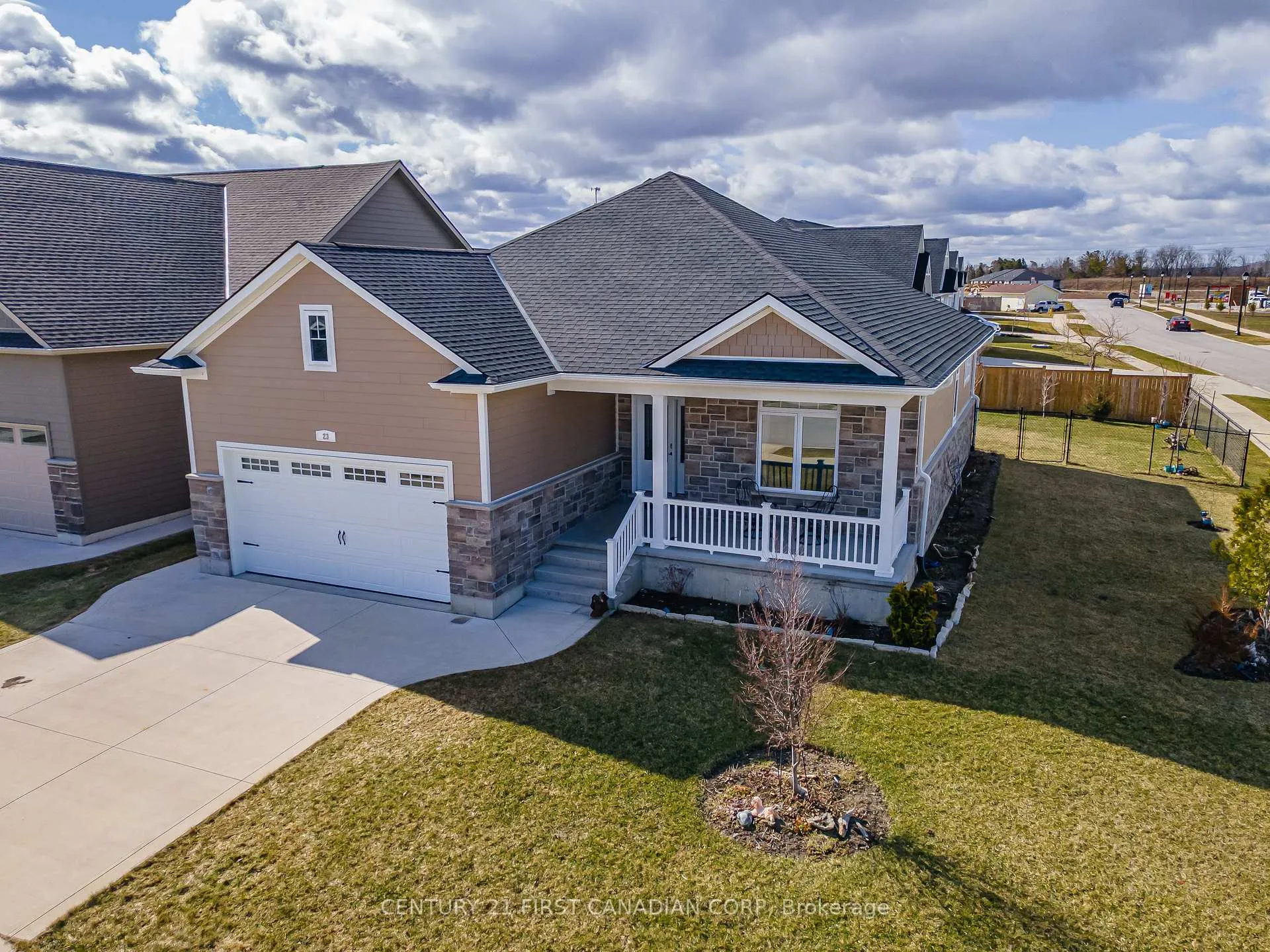 Photo 1 of 23 Brooklawn Drive, Lambton Shores, Grand Bend — HOMEH
