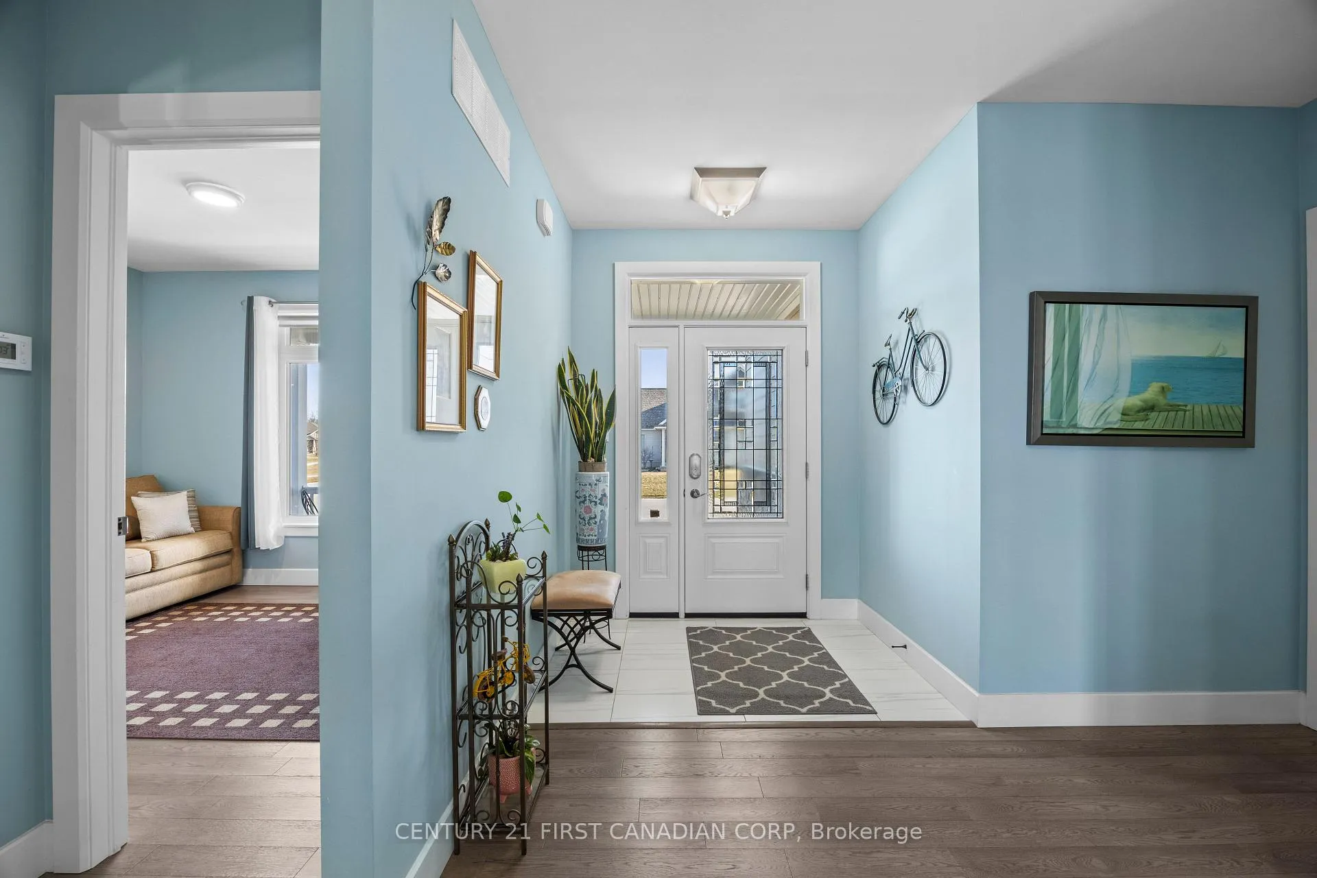 Photo 7 of 23 Brooklawn Drive, Lambton Shores, Grand Bend — HOMEH