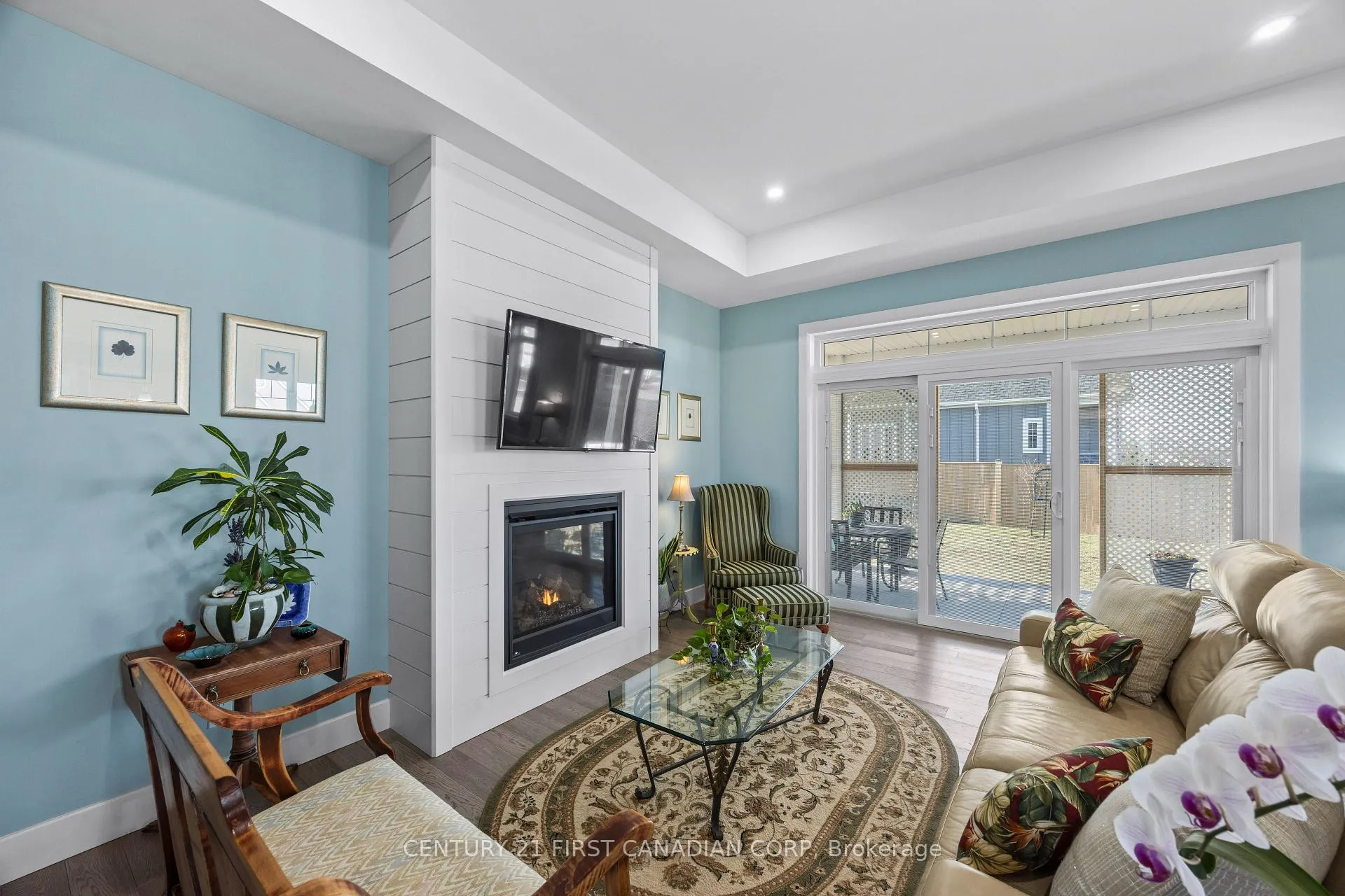 Photo 11 of 23 Brooklawn Drive, Lambton Shores, Grand Bend — HOMEH