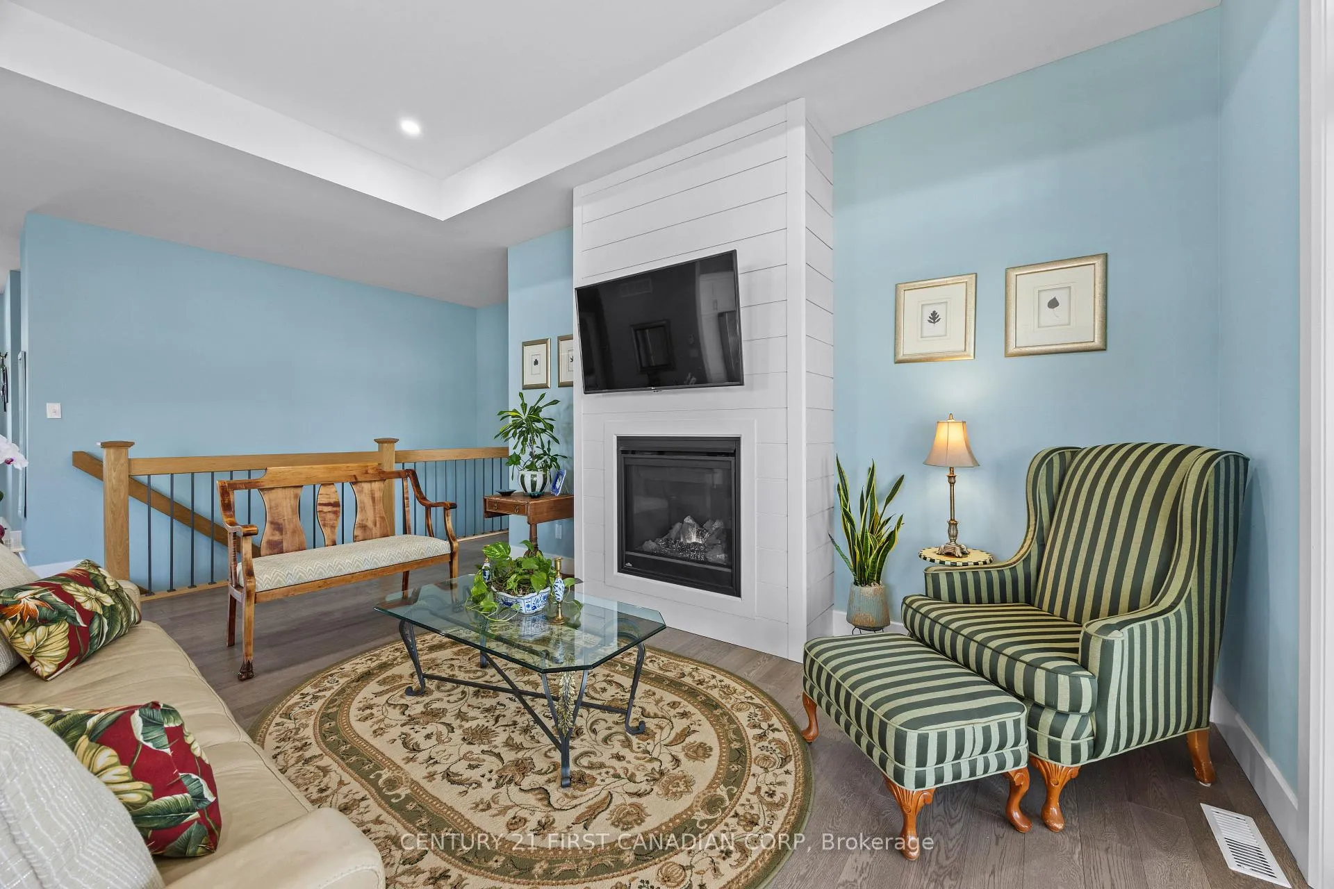 Photo 13 of 23 Brooklawn Drive, Lambton Shores, Grand Bend — HOMEH