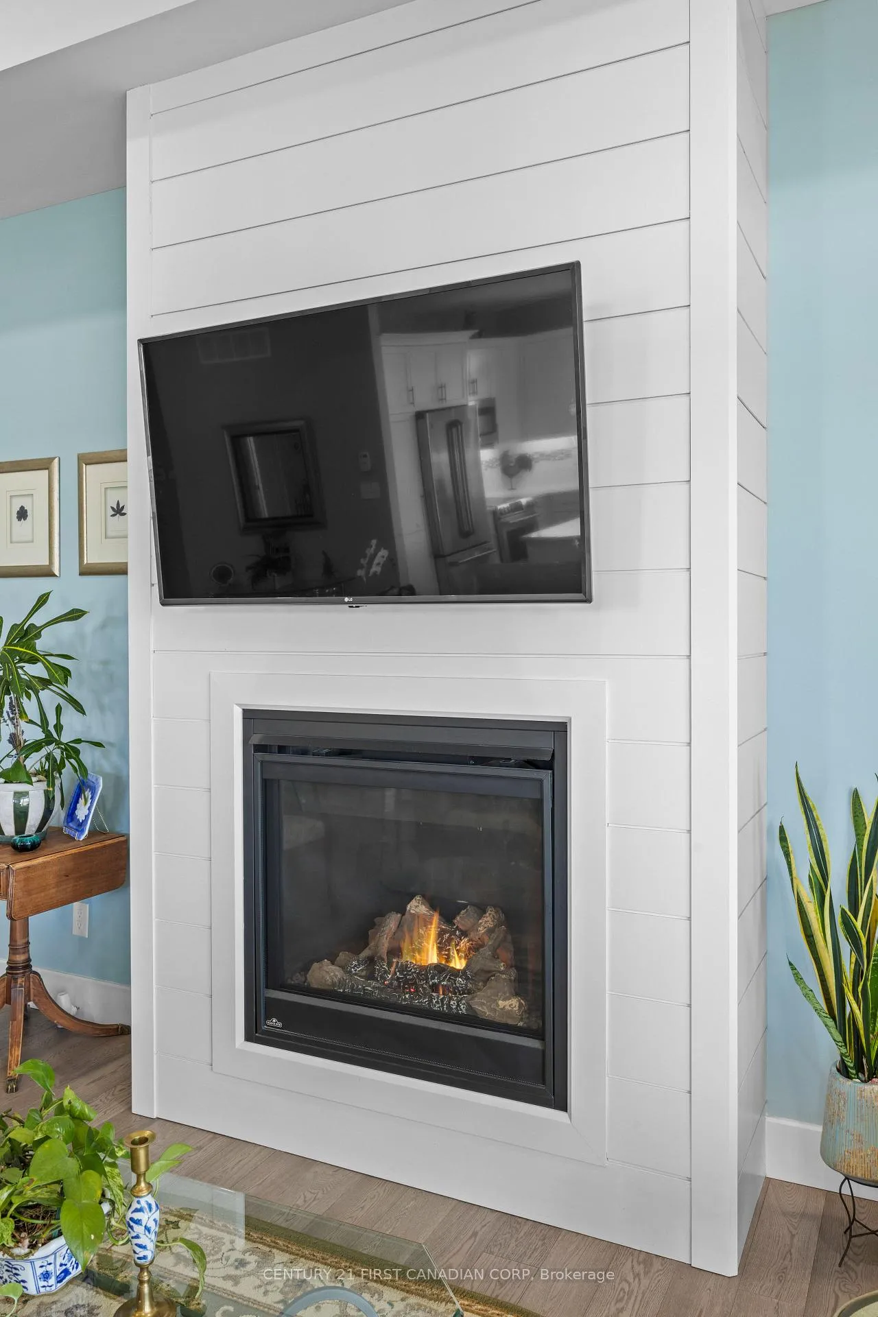 Photo 14 of 23 Brooklawn Drive, Lambton Shores, Grand Bend — HOMEH