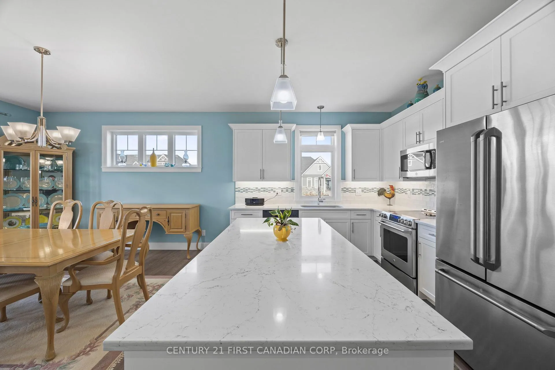 Photo 18 of 23 Brooklawn Drive, Lambton Shores, Grand Bend — HOMEH