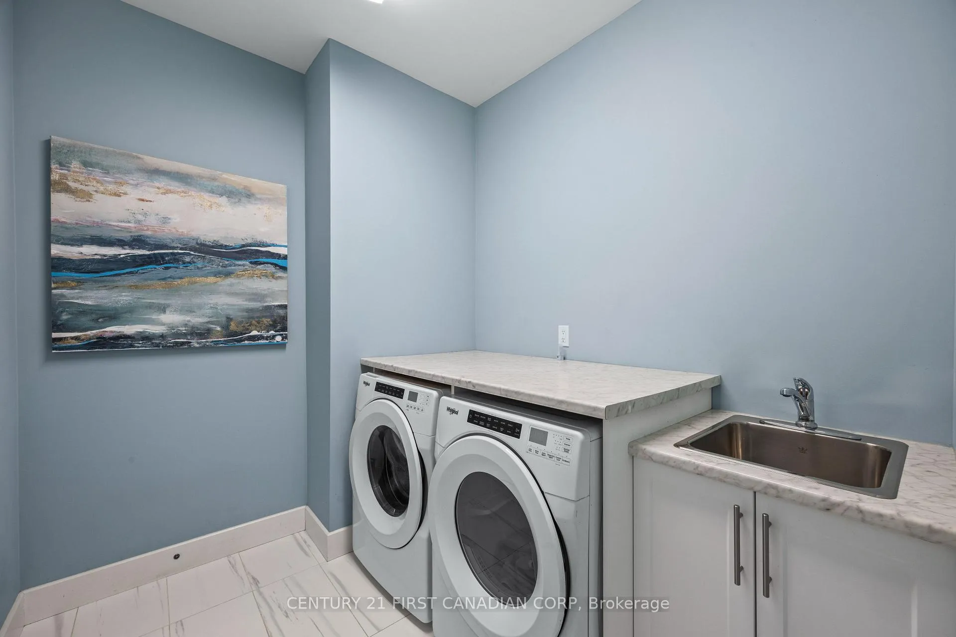 Photo 29 of 23 Brooklawn Drive, Lambton Shores, Grand Bend — HOMEH