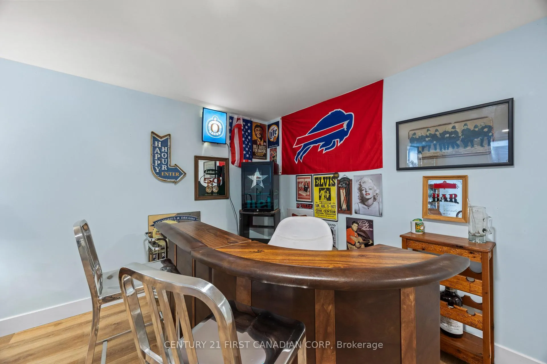 Photo 33 of 23 Brooklawn Drive, Lambton Shores, Grand Bend — HOMEH