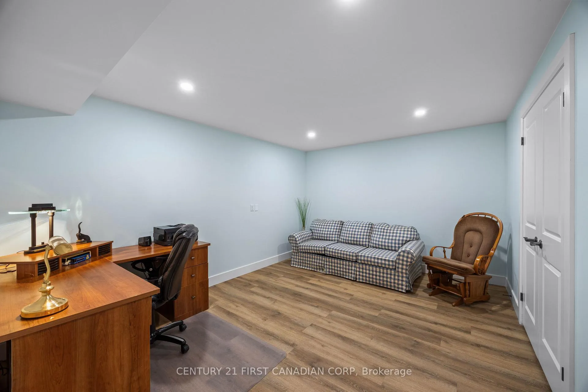 Photo 37 of 23 Brooklawn Drive, Lambton Shores, Grand Bend — HOMEH