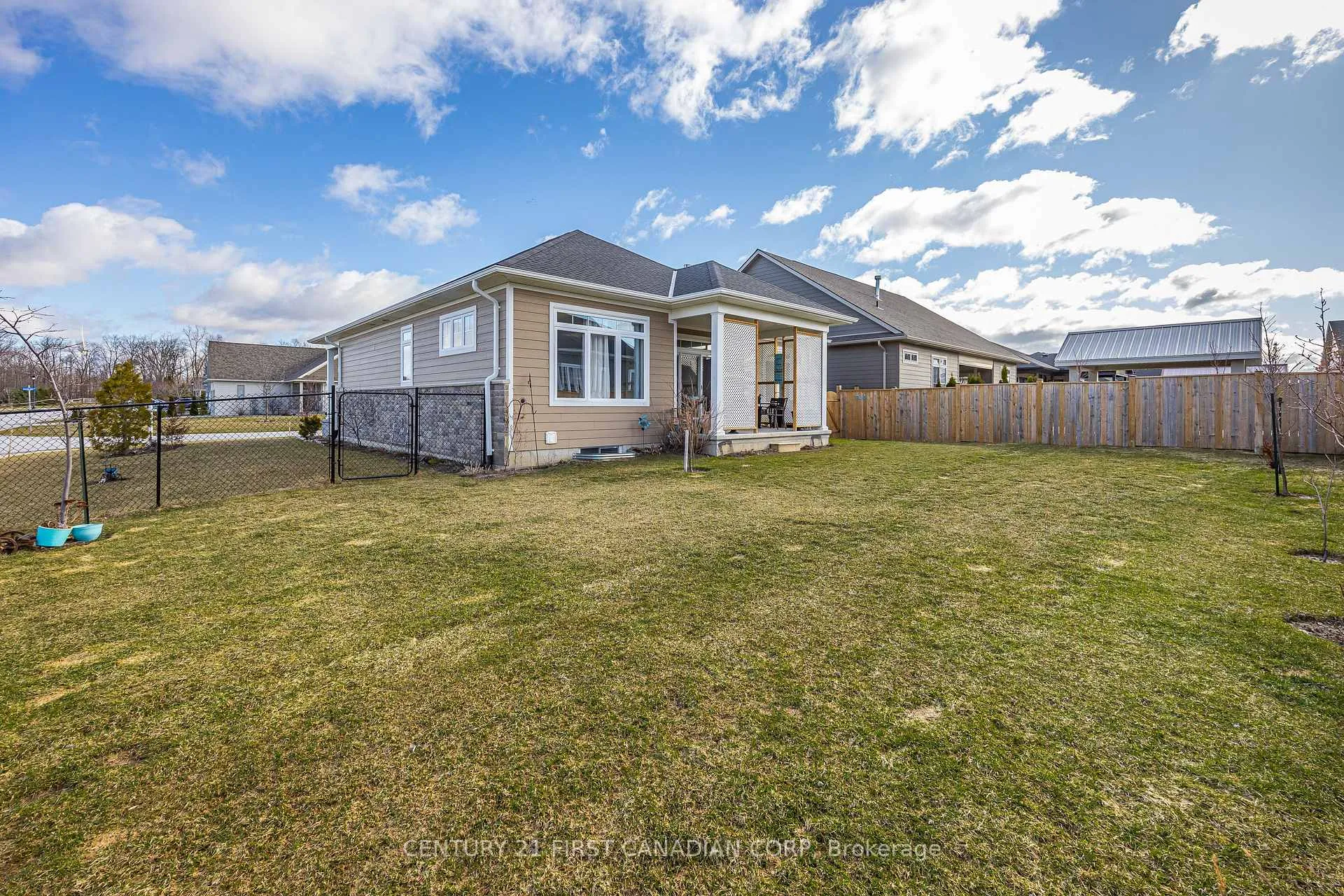 Photo 39 of 23 Brooklawn Drive, Lambton Shores, Grand Bend — HOMEH