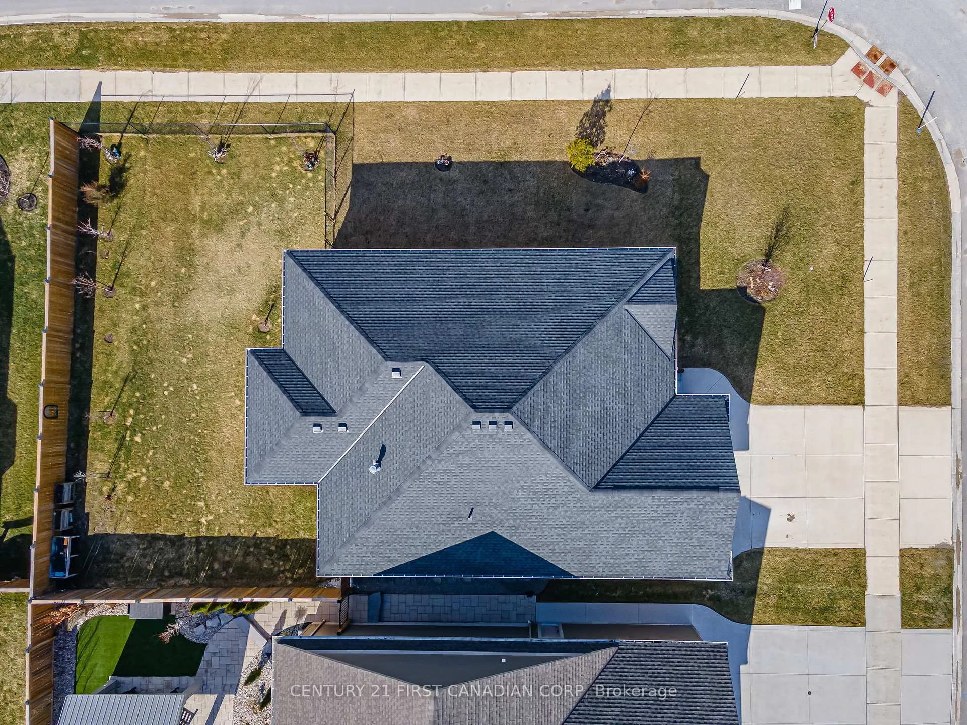 Photo 44 of 23 Brooklawn Drive, Lambton Shores, Grand Bend — HOMEH