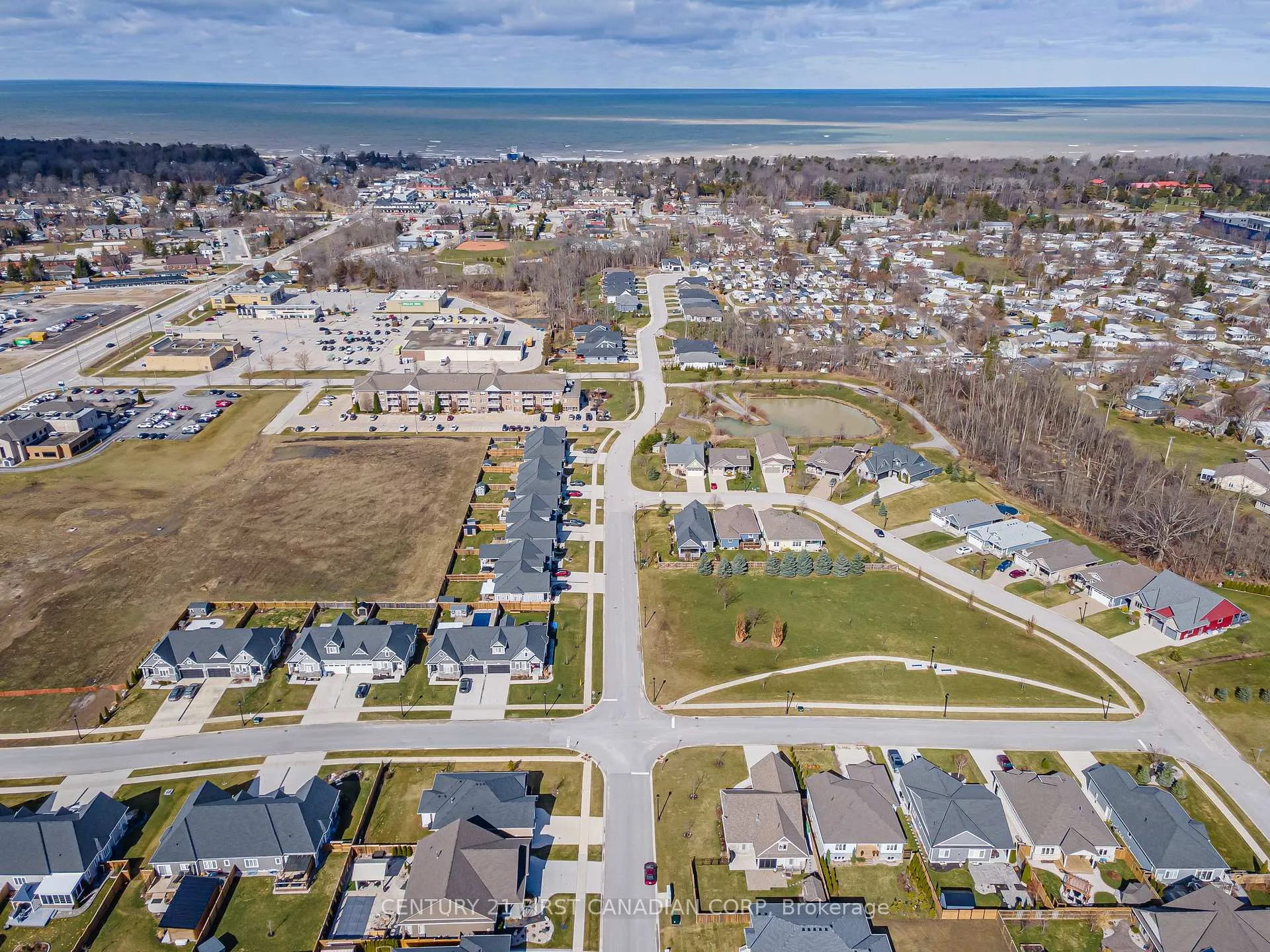 Photo 48 of 23 Brooklawn Drive, Lambton Shores, Grand Bend — HOMEH