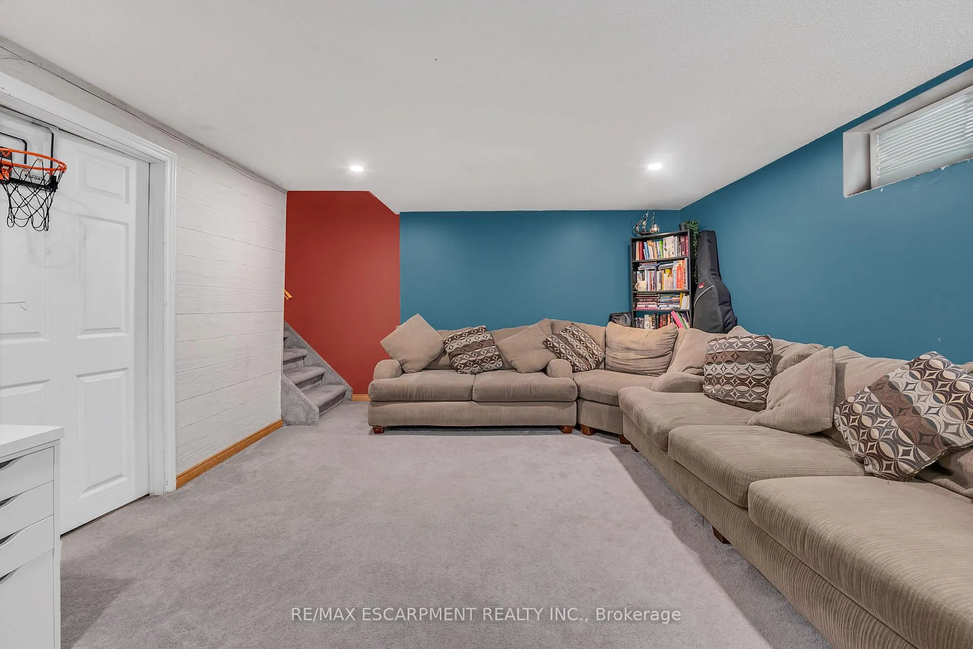 Photo 18 of 18 Riverdale Drive, Hamilton, Riverdale — HOMEH