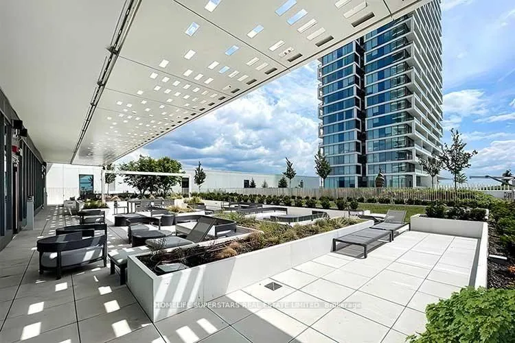 Photo 10 of Unit Ph12, 950 Portage Parkway, Vaughan, Vaughan Corporate Centre — HOMEH