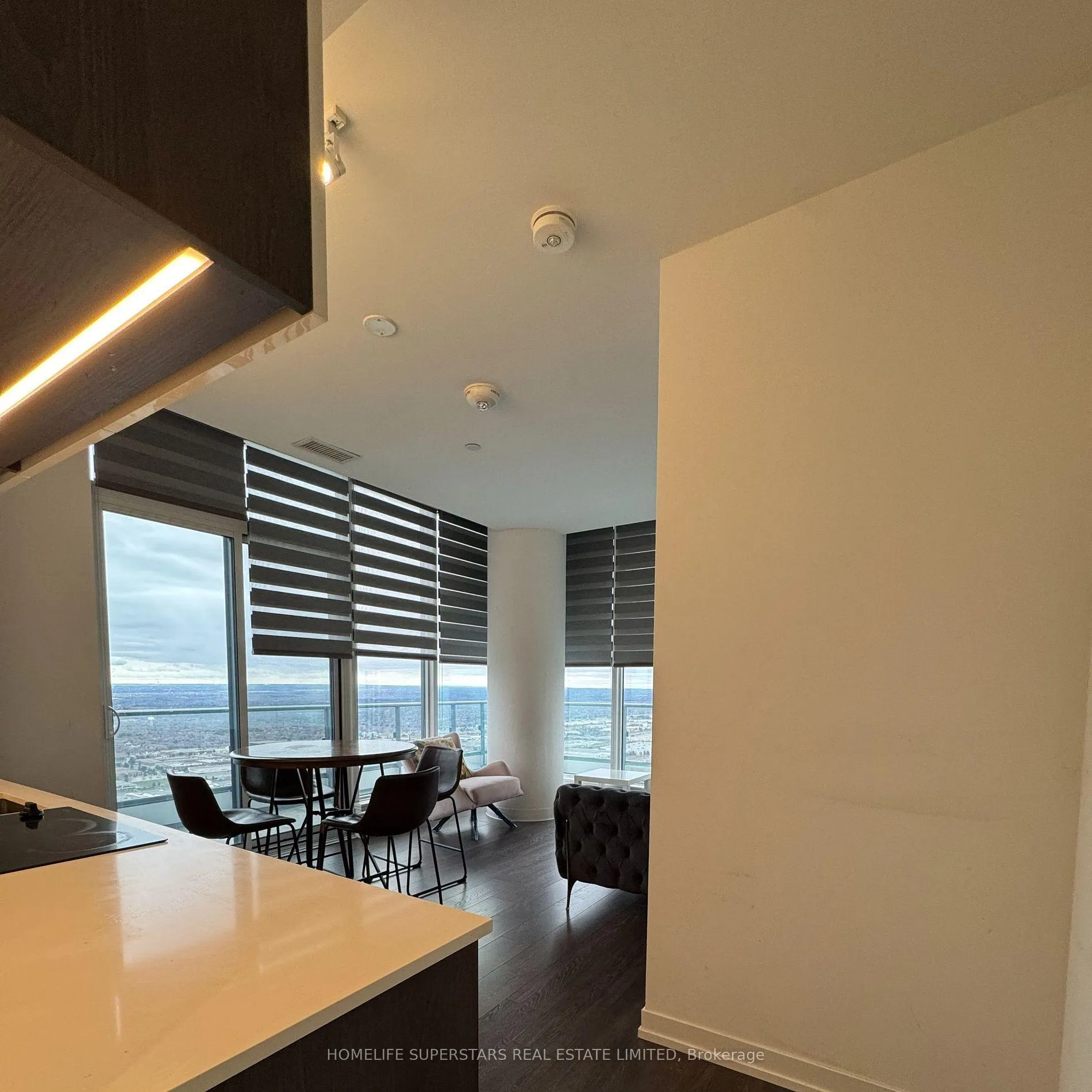 Photo 41 of Unit Ph12, 950 Portage Parkway, Vaughan, Vaughan Corporate Centre — HOMEH