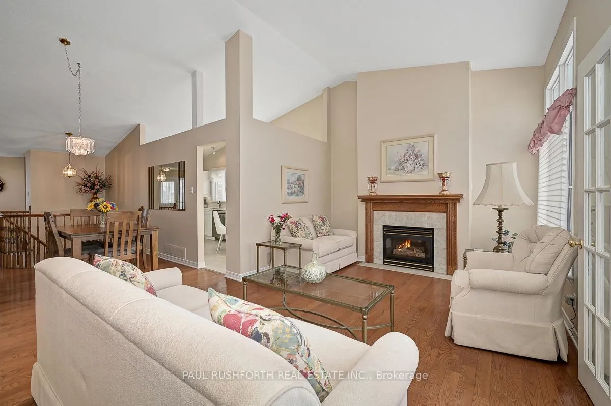 Photo 4 of 47 Peregrine Crescent, Ottawa, Kanata - Bridlewood — HOMEH