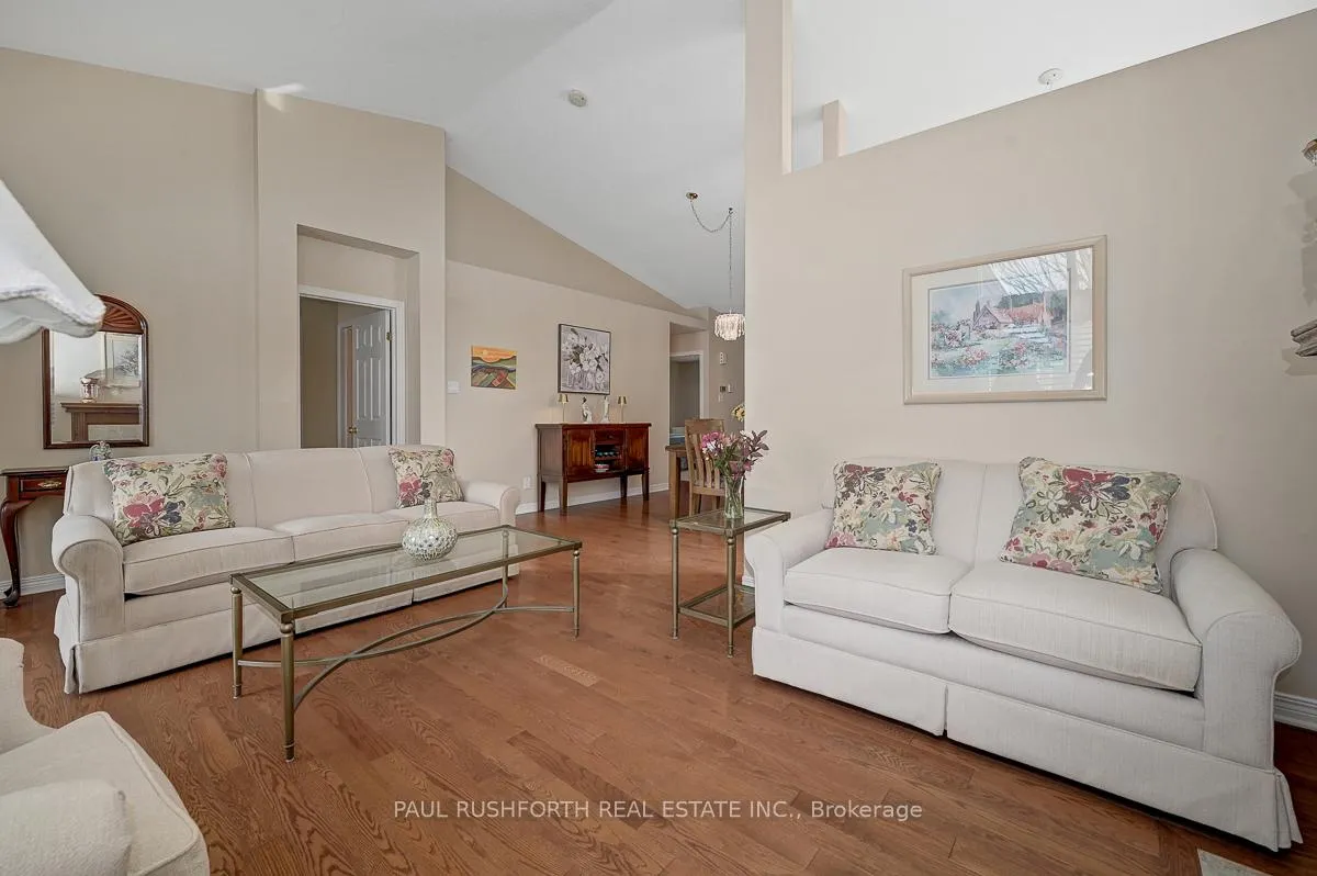 Photo 7 of 47 Peregrine Crescent, Ottawa, Kanata - Bridlewood — HOMEH