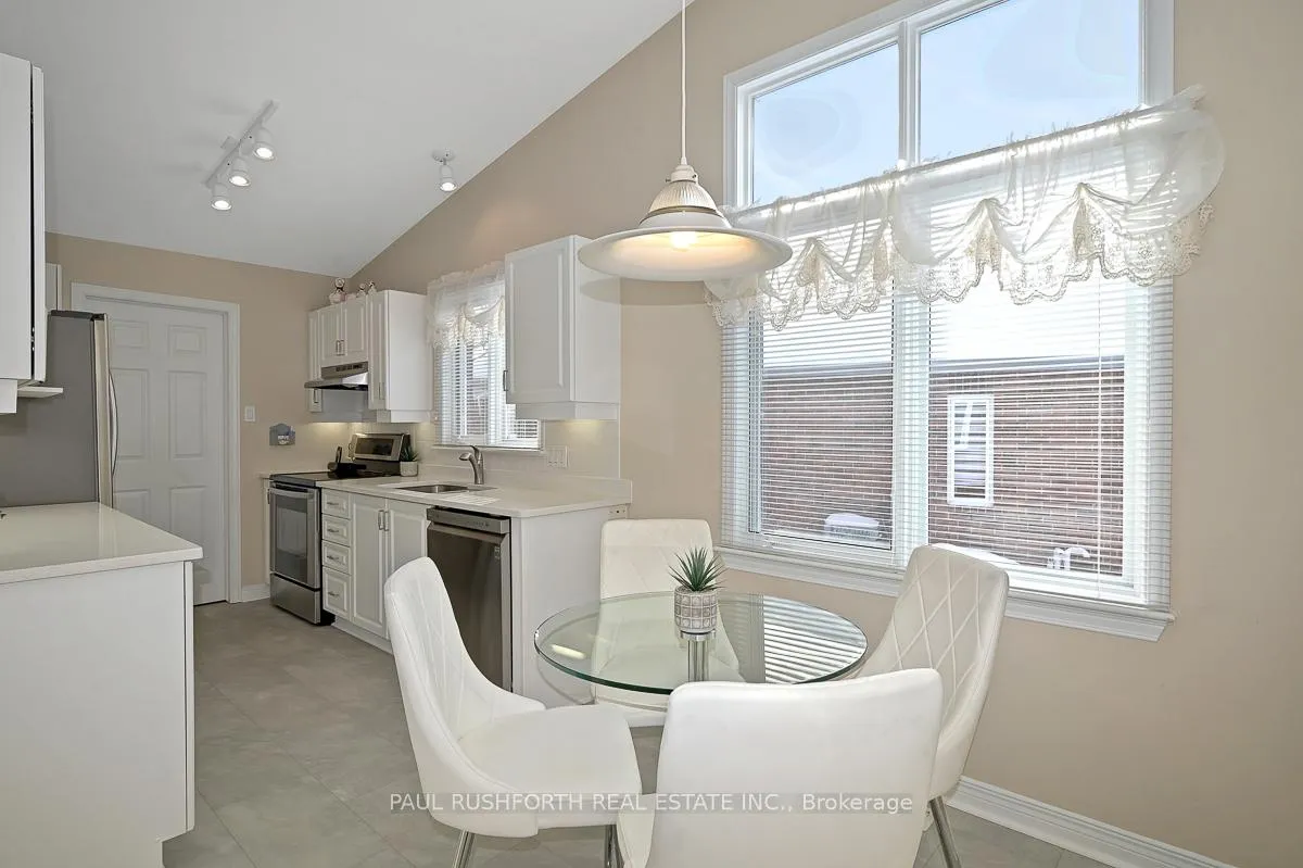 Photo 11 of 47 Peregrine Crescent, Ottawa, Kanata - Bridlewood — HOMEH