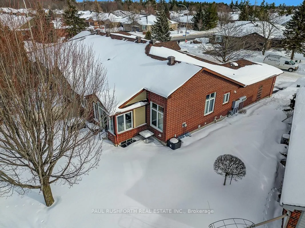 Photo 25 of 47 Peregrine Crescent, Ottawa, Kanata - Bridlewood — HOMEH