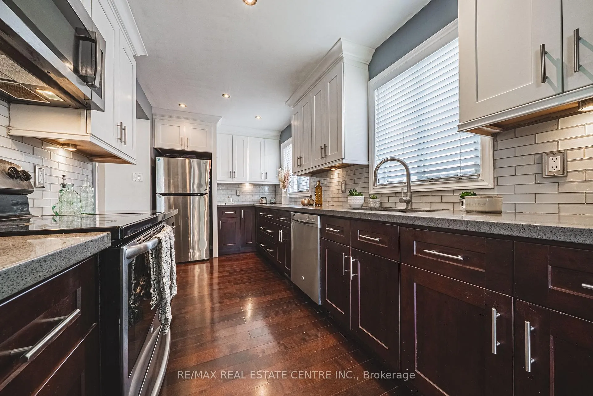 Photo 7 of 5 michelle Court, Kitchener — HOMEH