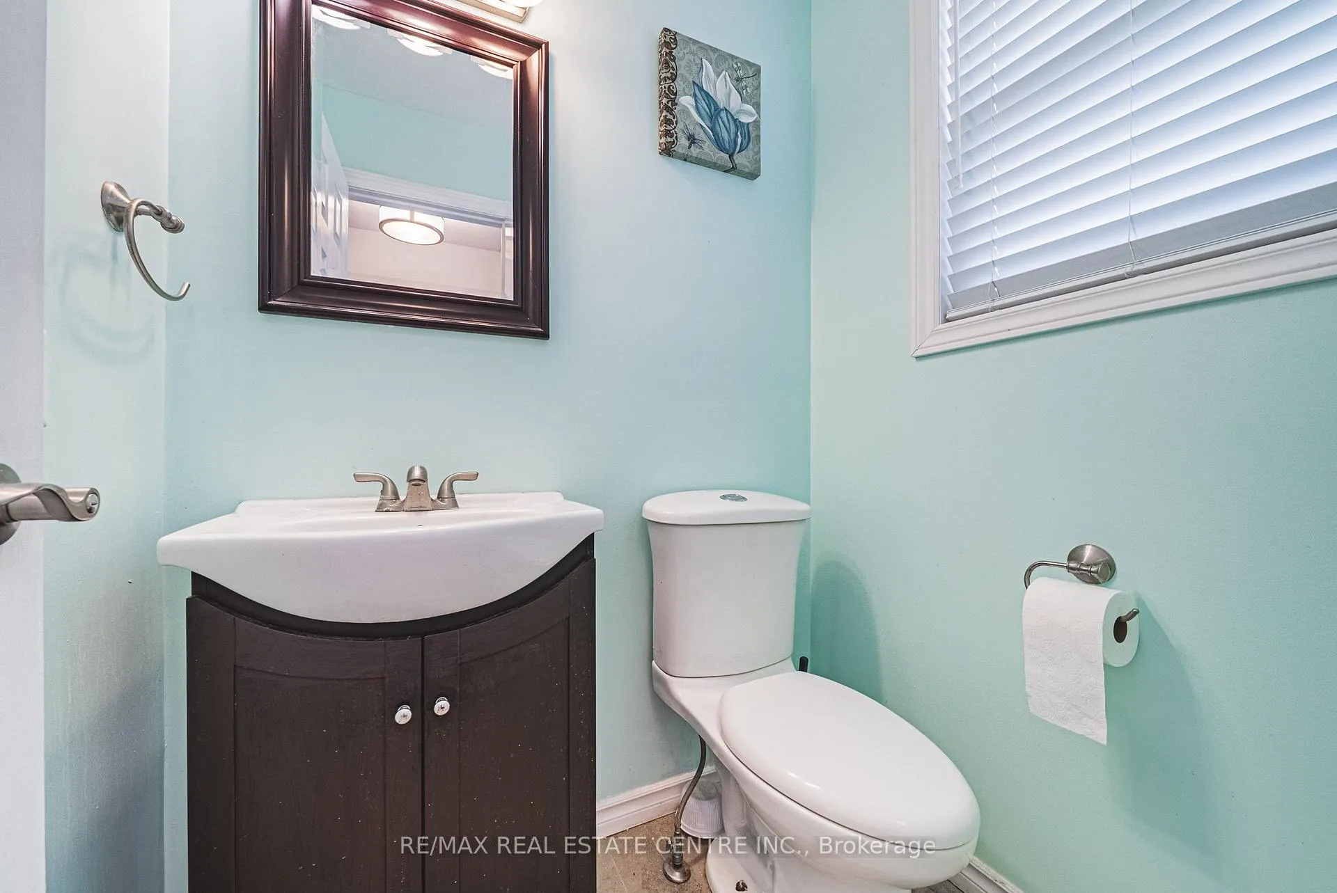 Photo 14 of 5 michelle Court, Kitchener — HOMEH