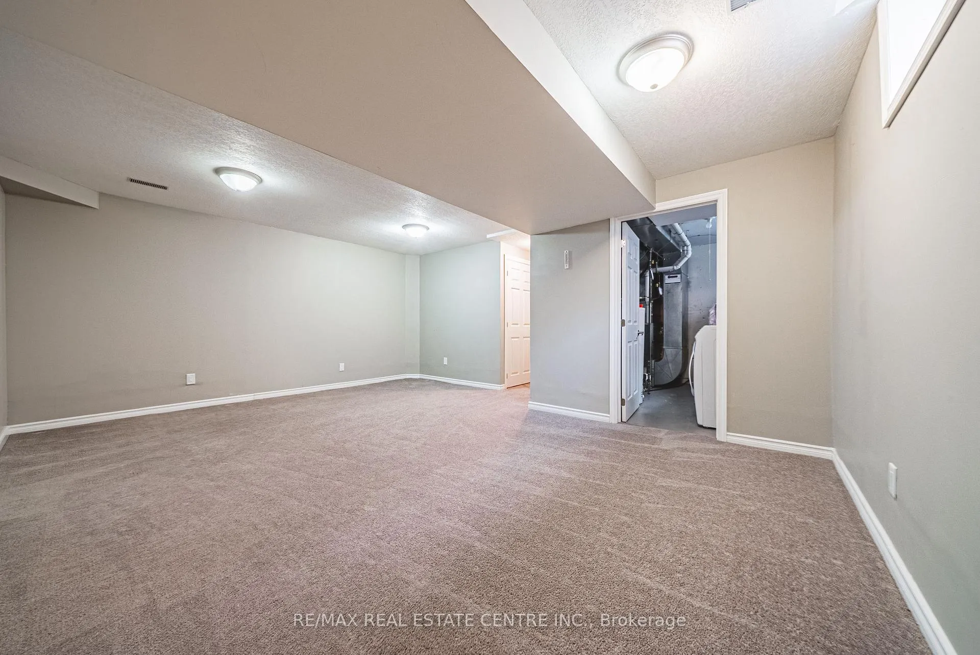 Photo 21 of 5 michelle Court, Kitchener — HOMEH