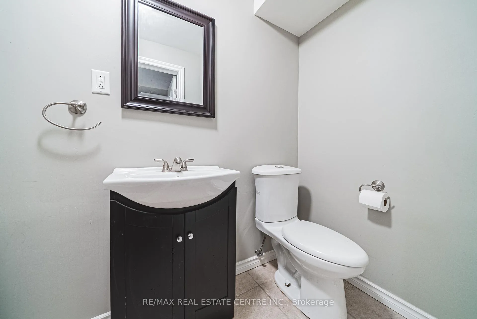 Photo 22 of 5 michelle Court, Kitchener — HOMEH