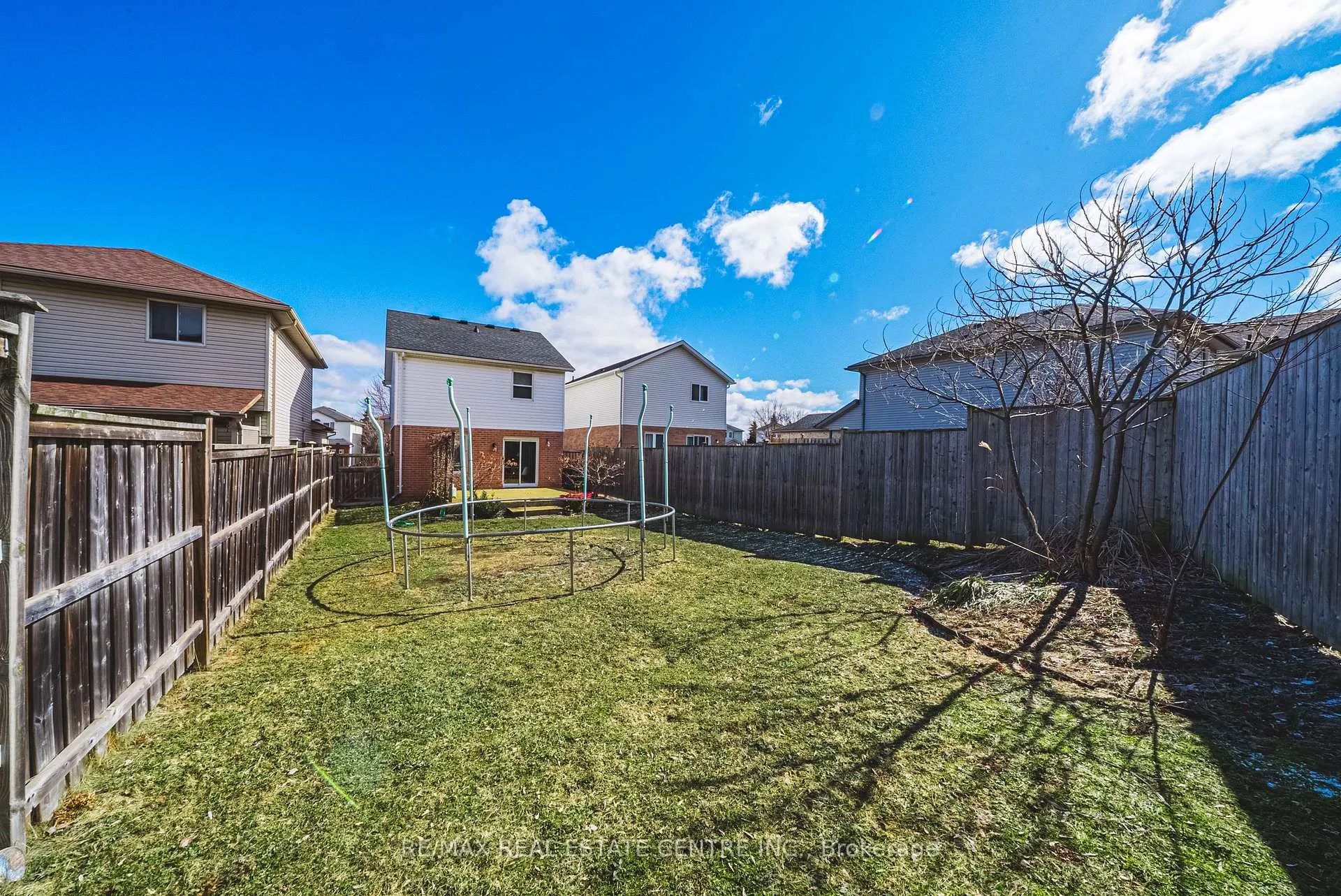 Photo 24 of 5 michelle Court, Kitchener — HOMEH