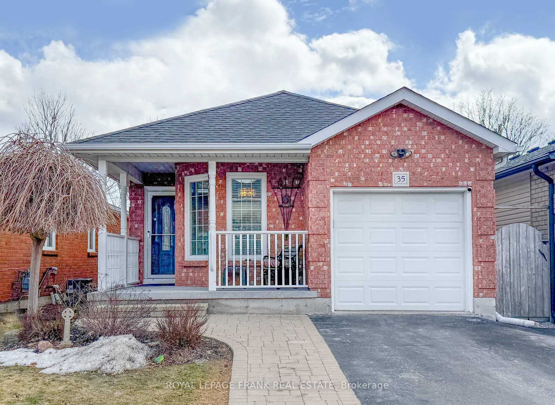 Front of 35 Dale Park Dr