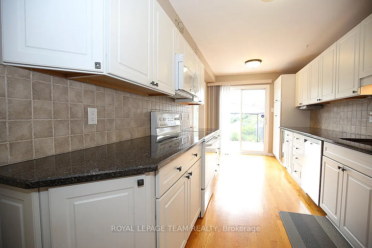 Photo 16 of 119 Blackdome Crescent, Ottawa, Kanata - Kanata Lakes/Heritage Hills — HOMEH