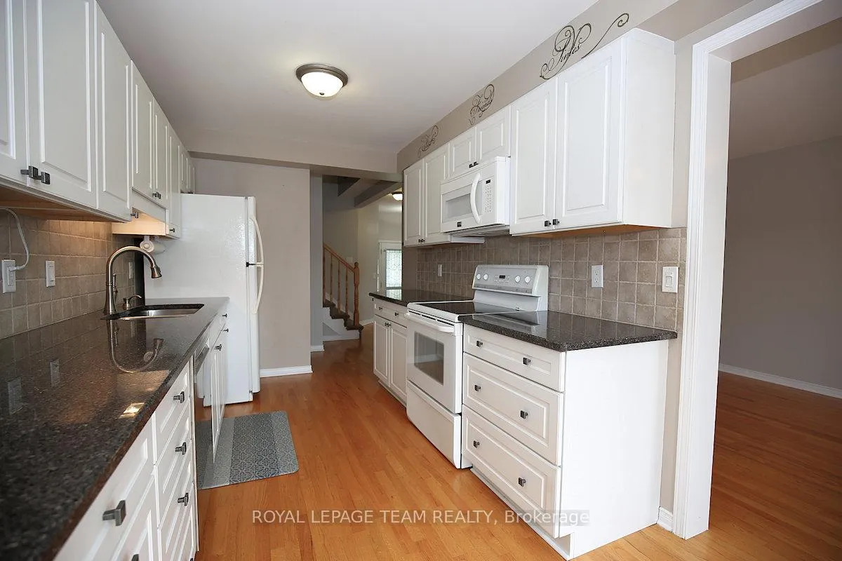 Photo 17 of 119 Blackdome Crescent, Ottawa, Kanata - Kanata Lakes/Heritage Hills — HOMEH