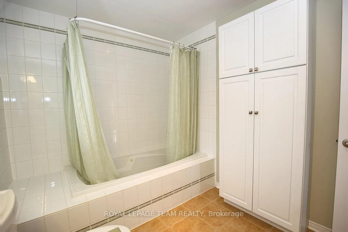 Photo 29 of 119 Blackdome Crescent, Ottawa, Kanata - Kanata Lakes/Heritage Hills — HOMEH