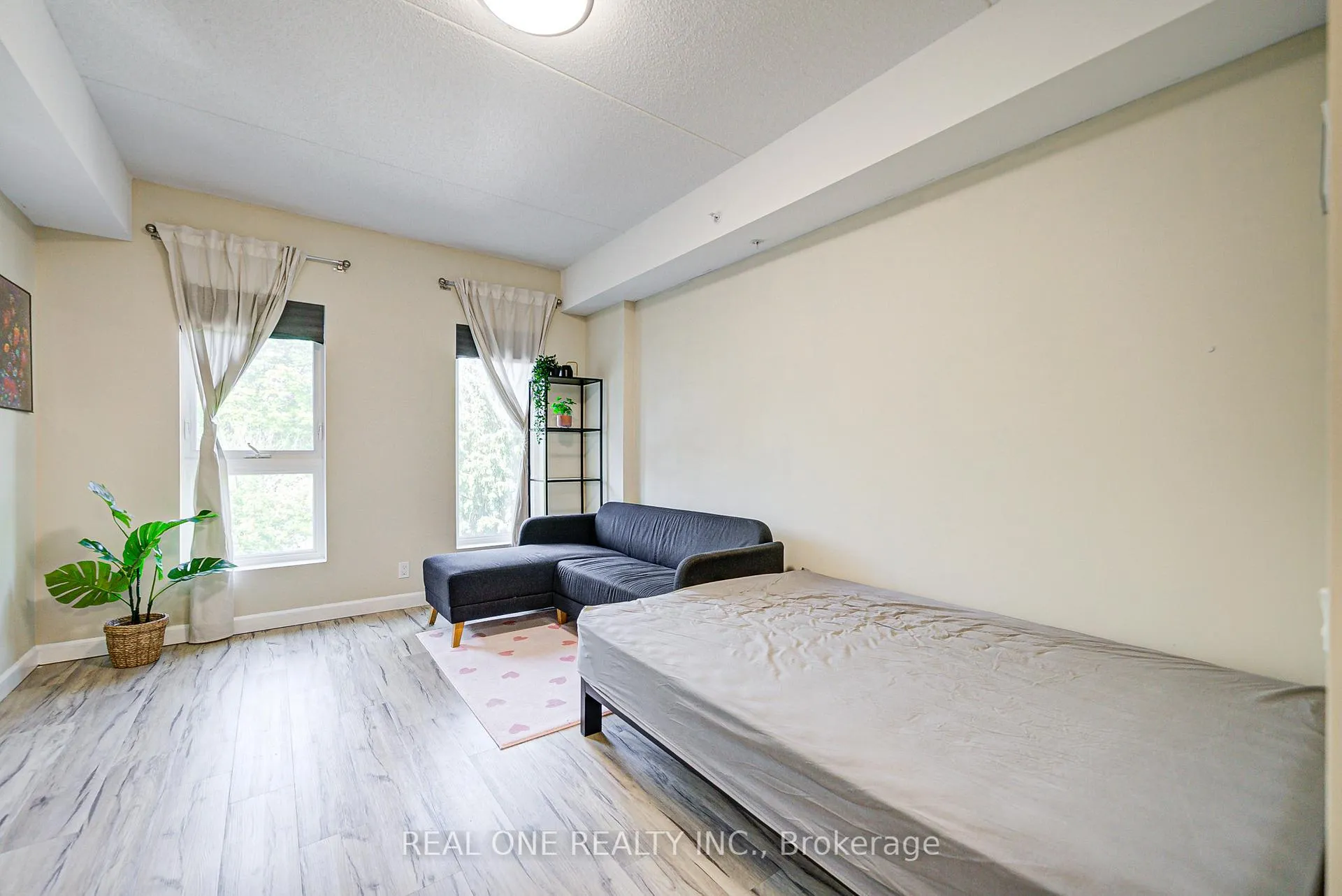Photo 9 of Unit 423, 77 Leland Street, Hamilton, Ainslie Wood — HOMEH