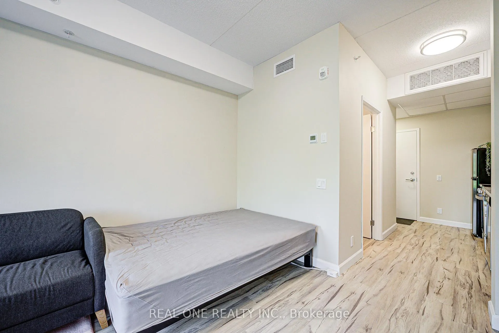 Photo 11 of Unit 423, 77 Leland Street, Hamilton, Ainslie Wood — HOMEH