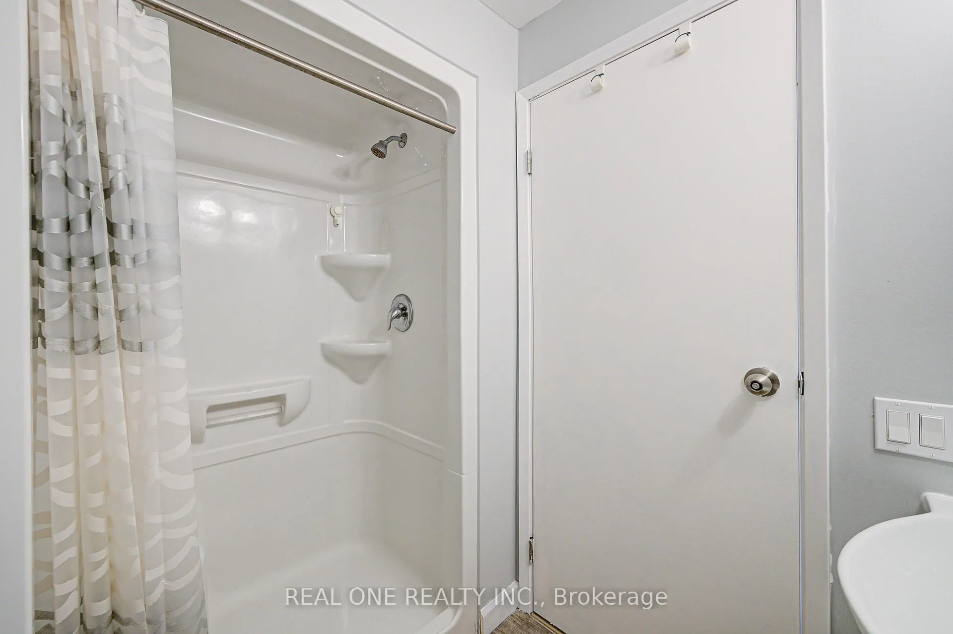 Photo 13 of Unit 423, 77 Leland Street, Hamilton, Ainslie Wood — HOMEH