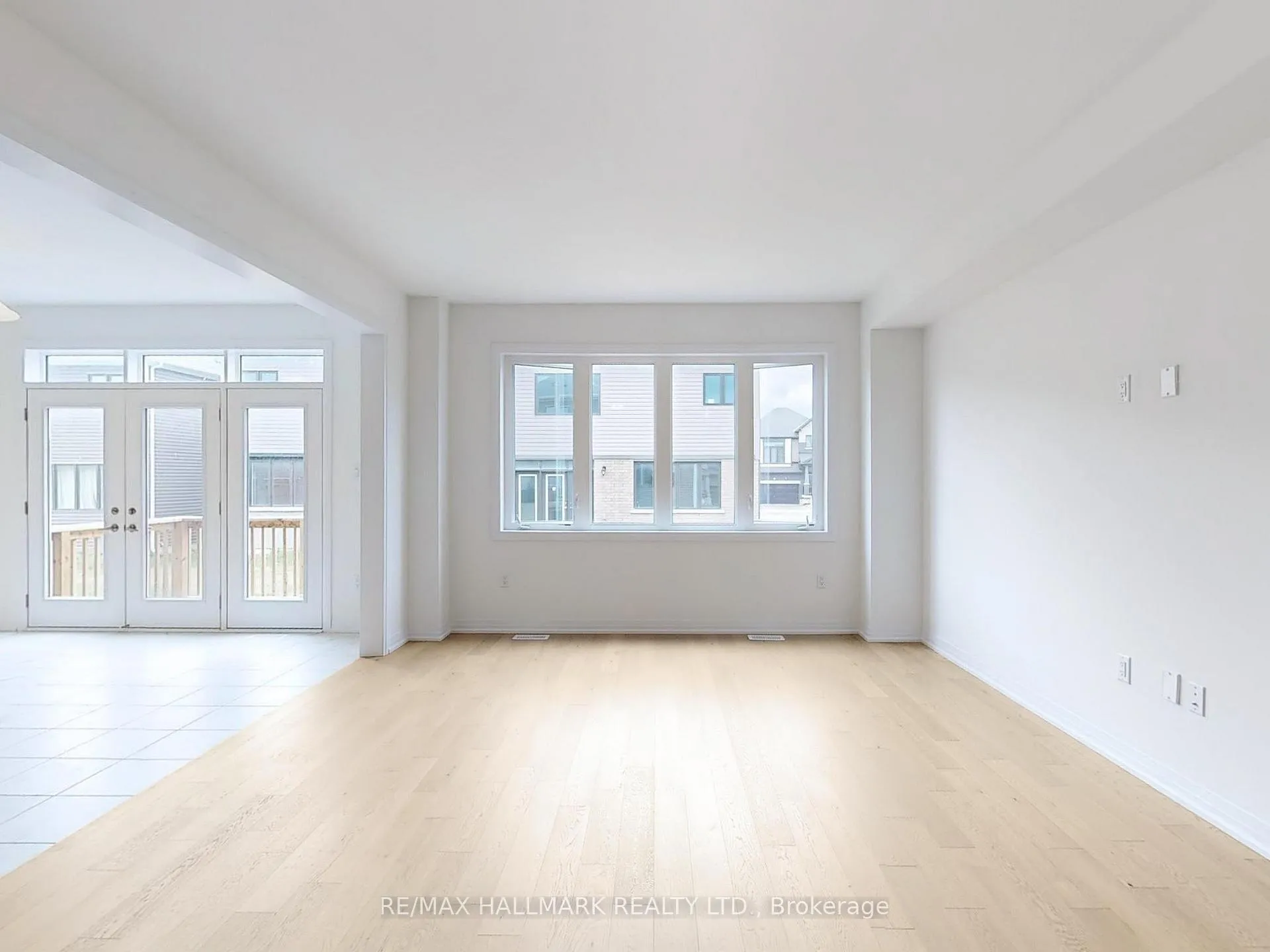 Photo 3 of 40 Velvet Way, Thorold, Rolling Meadows — HOMEH